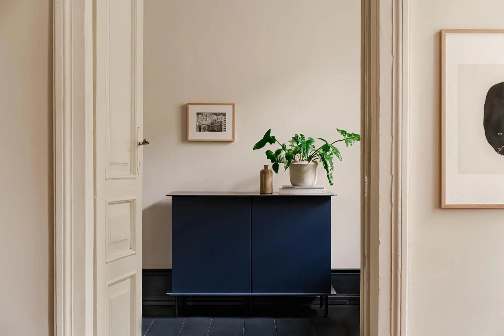 Elegantes Suumo Sideboard von Noo.ma: Funktion trifft auf Design.