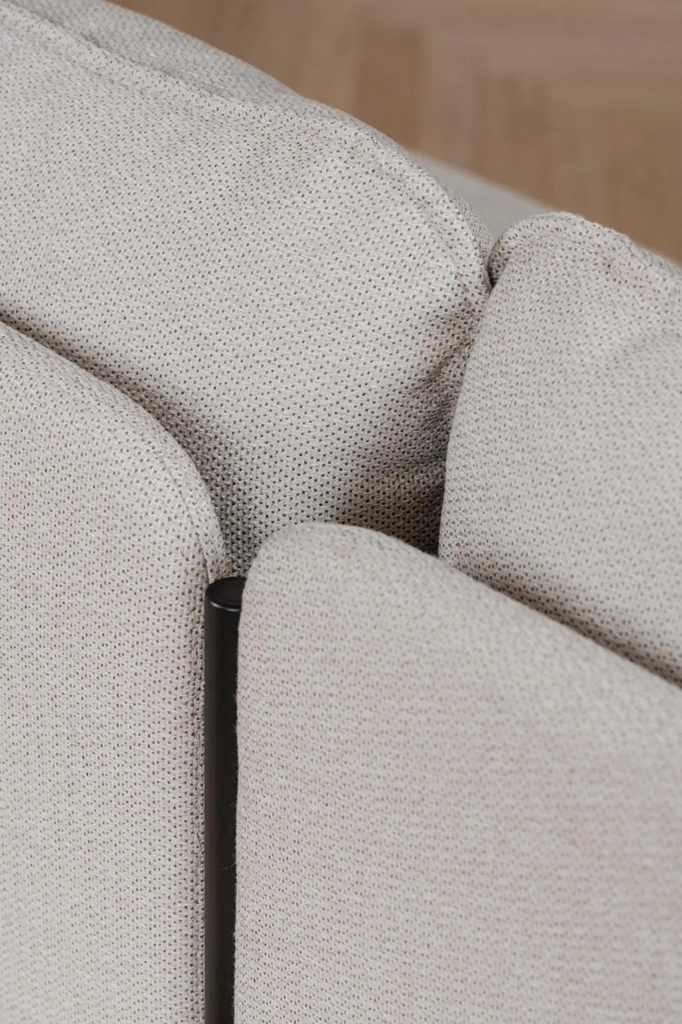 Elegantes Toom Sofa: Stilvolle 3-Sitzer-Lösung für Ihr Zuhause.