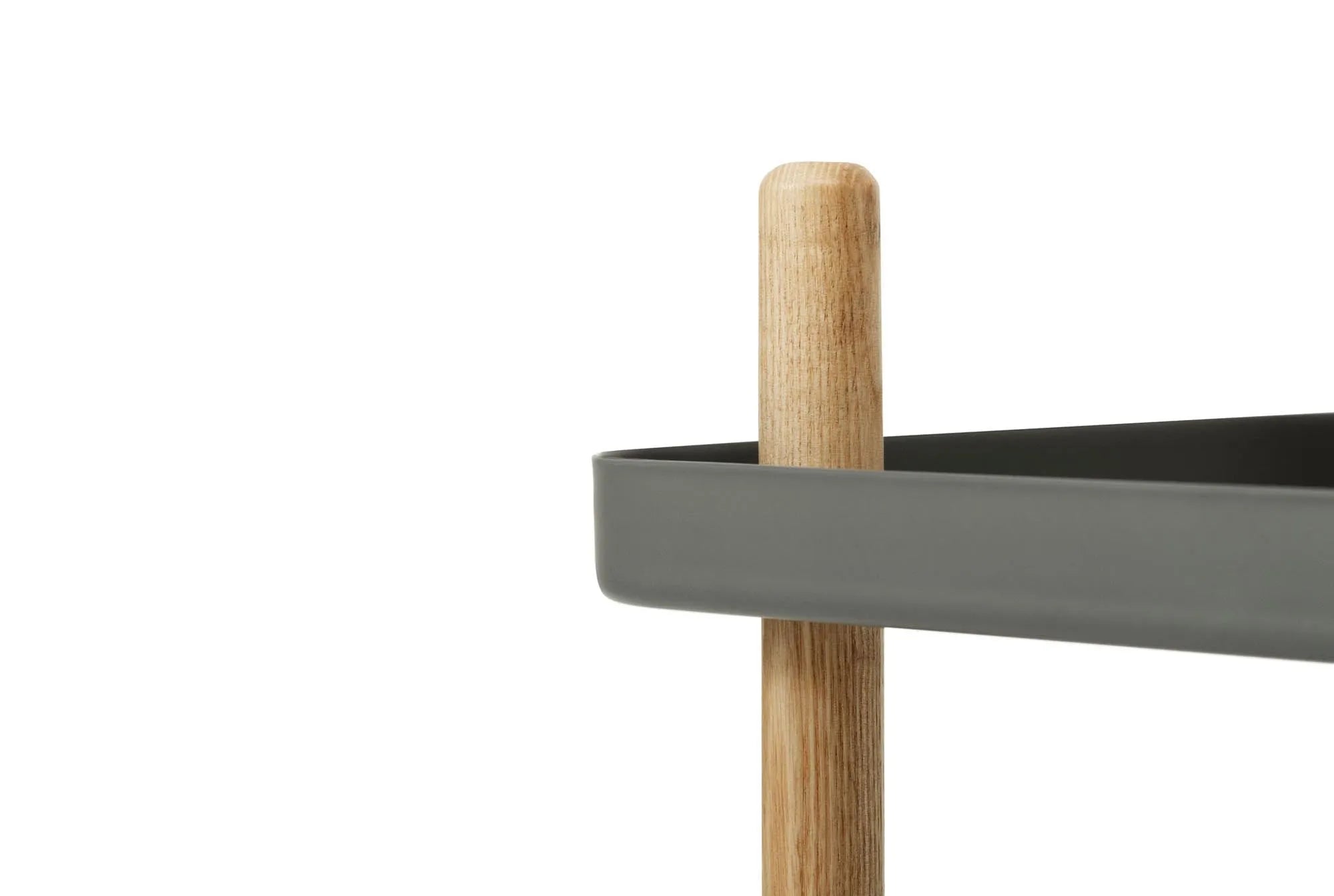 Stilvoller Block Tisch von Normann Copenhagen für kreative Räume.