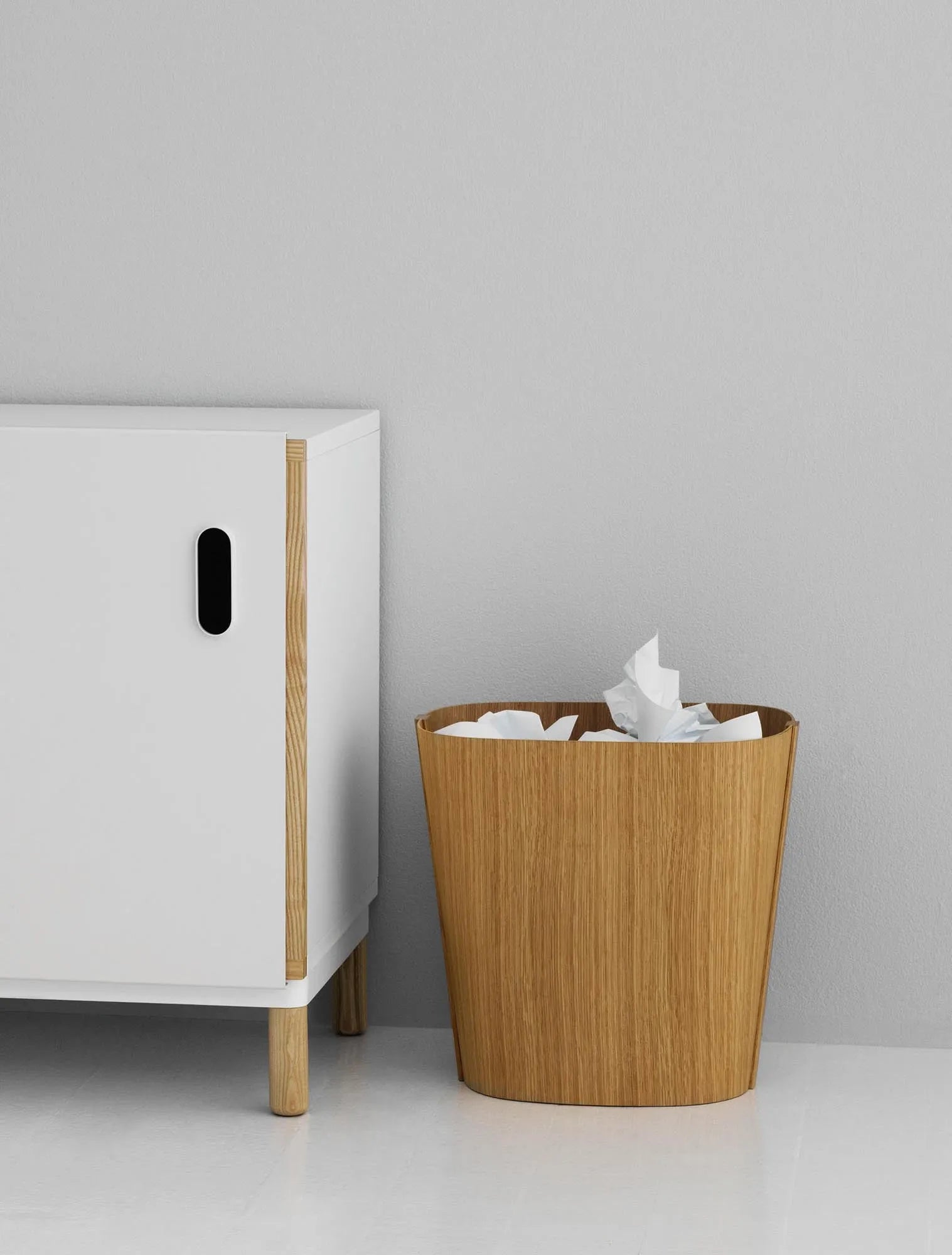 Kabino Sideboard: Minimalistisches Design mit urbanem Charme.