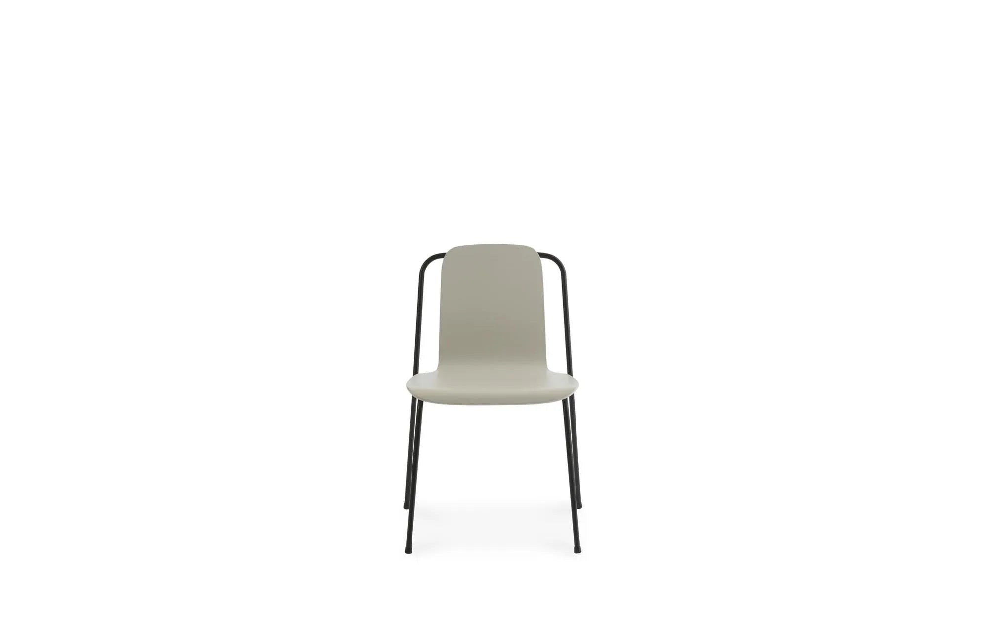 Komfortabler Studio Stuhl von Normann Copenhagen für zeitlose Eleganz.