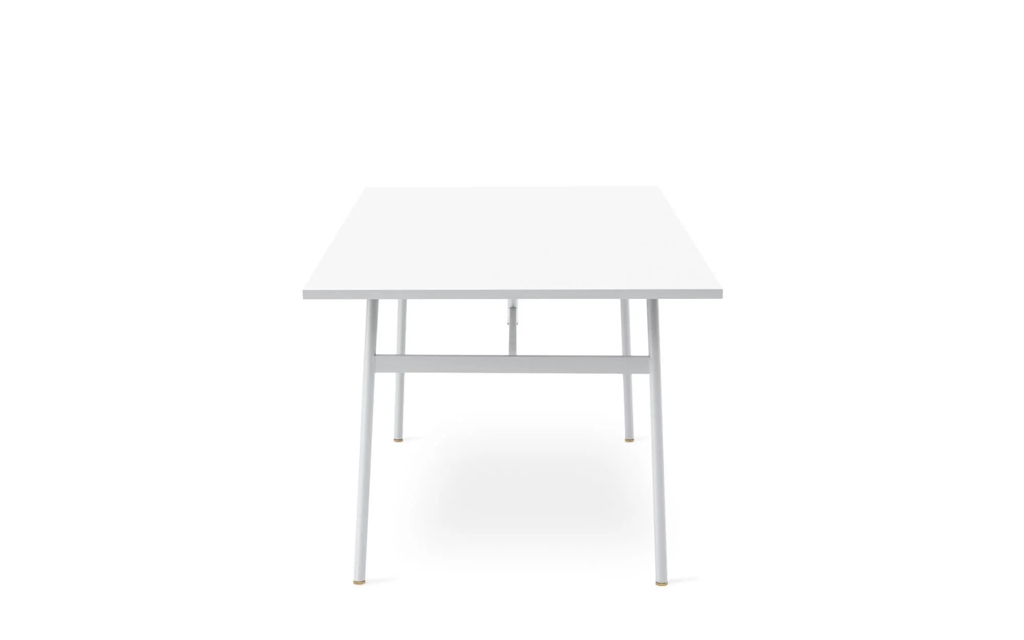 Union Tisch von Normann Copenhagen: Minimalistisches Designwunder.