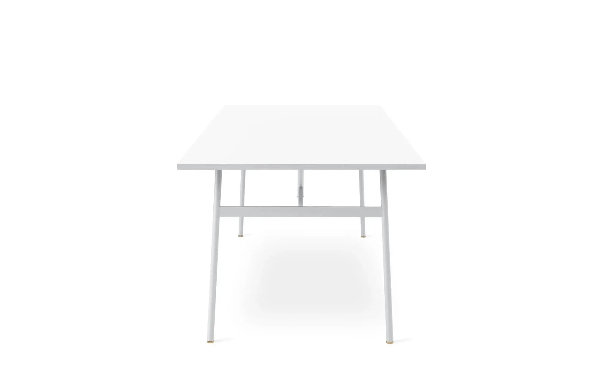 Union Tisch von Normann Copenhagen: Eleganz trifft Funktionalität.