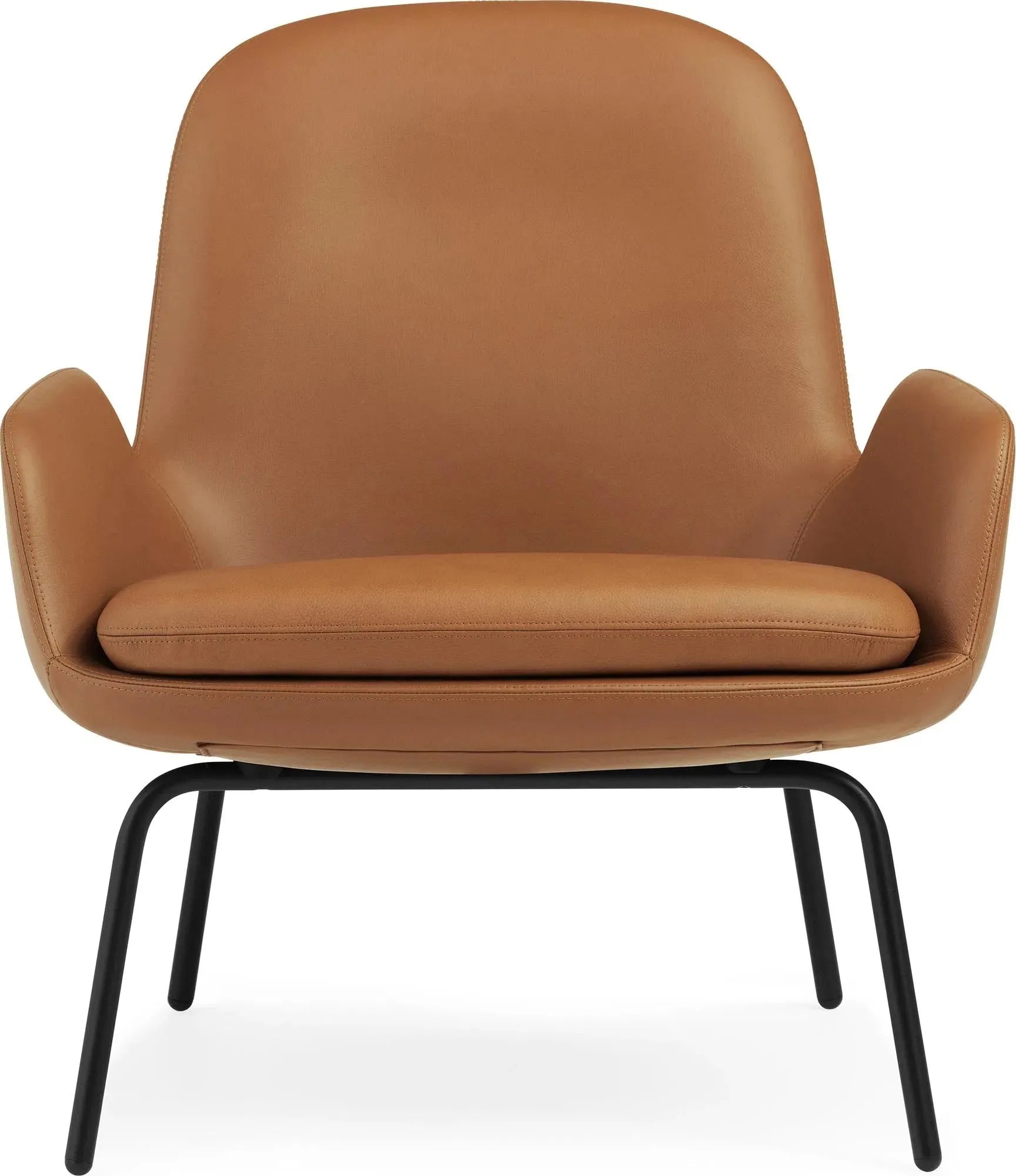 Der Era Lounge Sessel von Normann Copenhagen: Zeitloses, kurviges Design, hoher Komfort, individuell anpassbar mit vielfältigen Stoff- und Farboptionen.