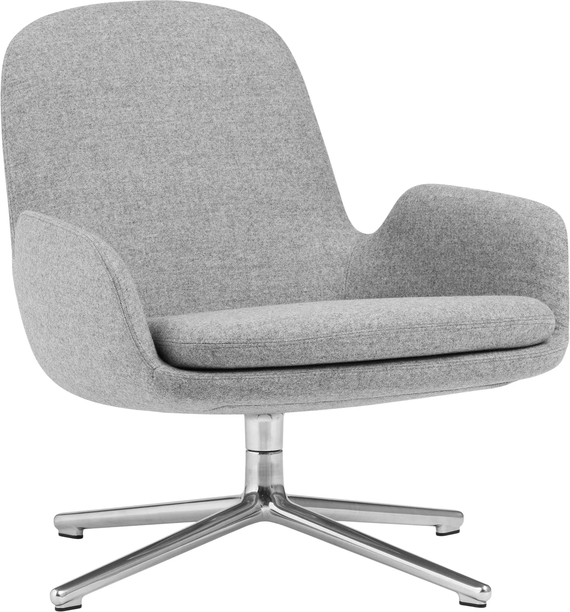 Der Era Lounge Sessel von Normann Copenhagen: Zeitloses, kurviges Design, hoher Komfort, individuell anpassbar mit vielfältigen Stoff- und Farboptionen.