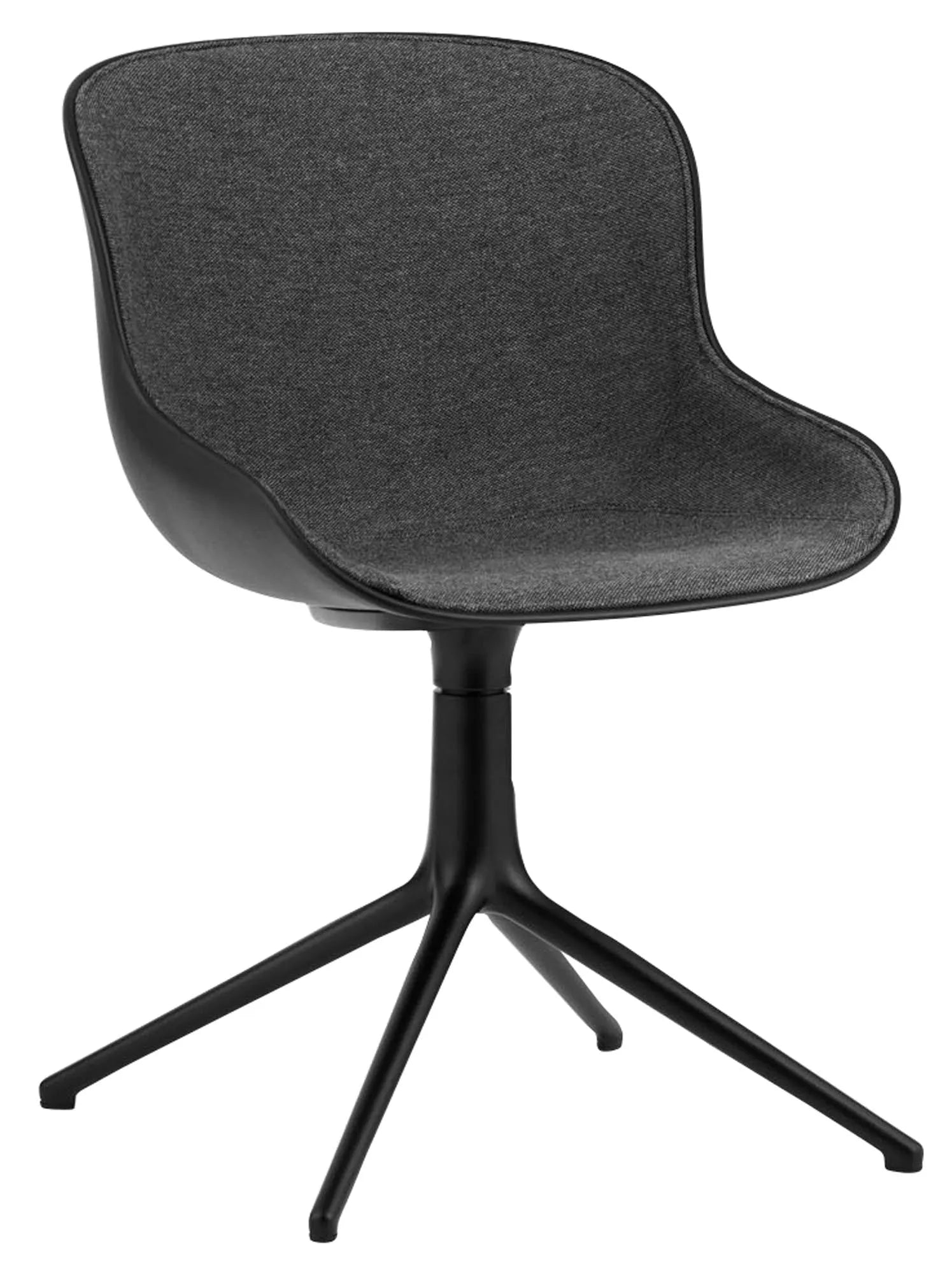 Der Hyg Drehsessel von Normann Copenhagen vereint Hygge-Gemütlichkeit mit elegantem Design. Wählen Sie aus hochwertigen Stoffen und Leder.