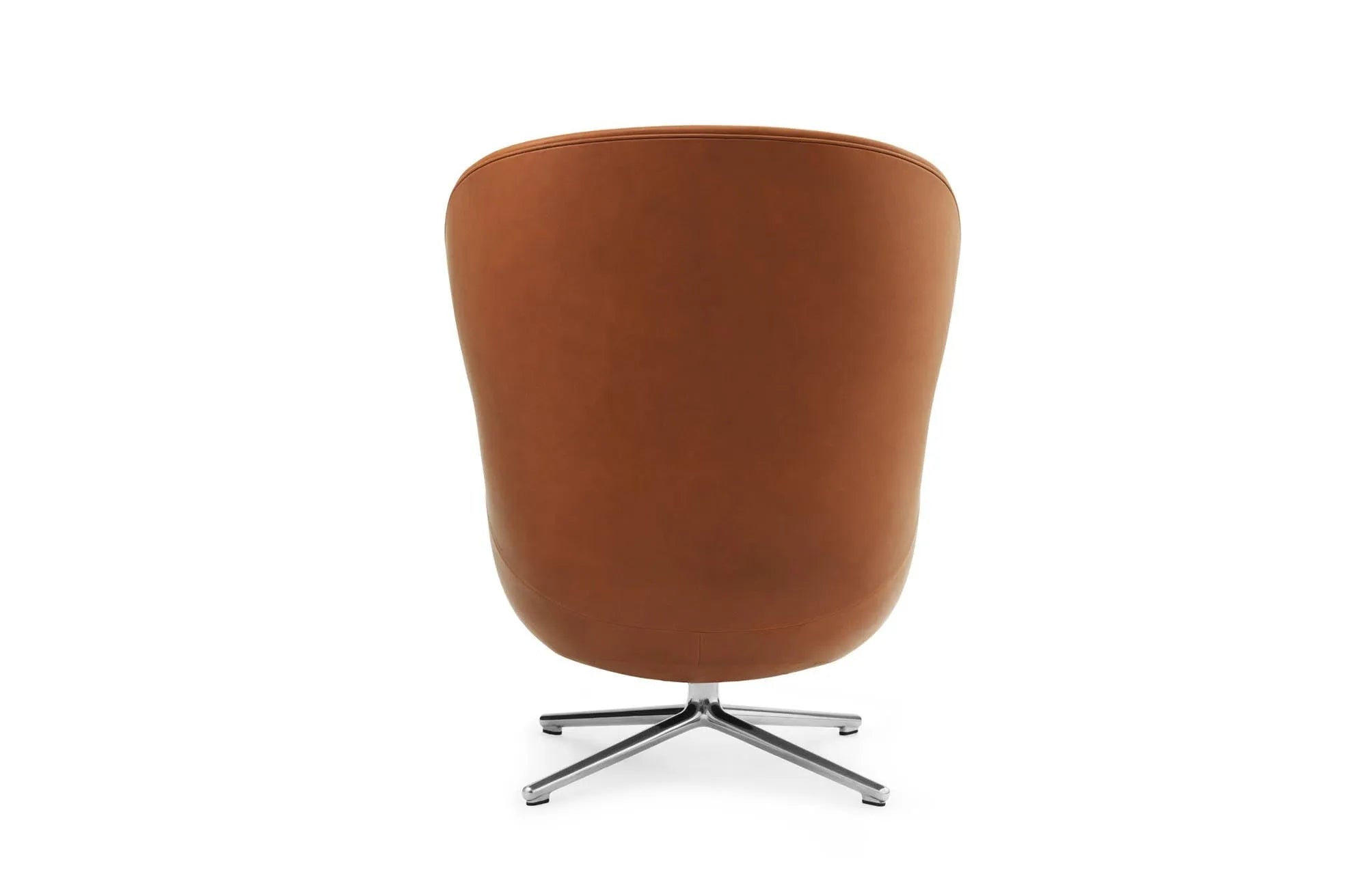 Der Hyg Lounge Drehsessel von Normann Copenhagen vereint Hygge, Komfort und stilvolles Design. Wählen Sie aus vielfältigen Stoff- und Lederoptionen.