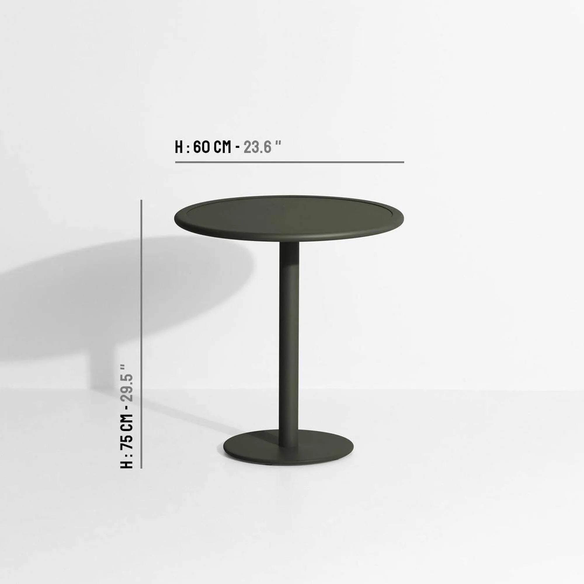 Week-End Dining Table rund in Black präsentiert im Onlineshop von KAQTU Design AG. Gartentisch ist von Petite Friture