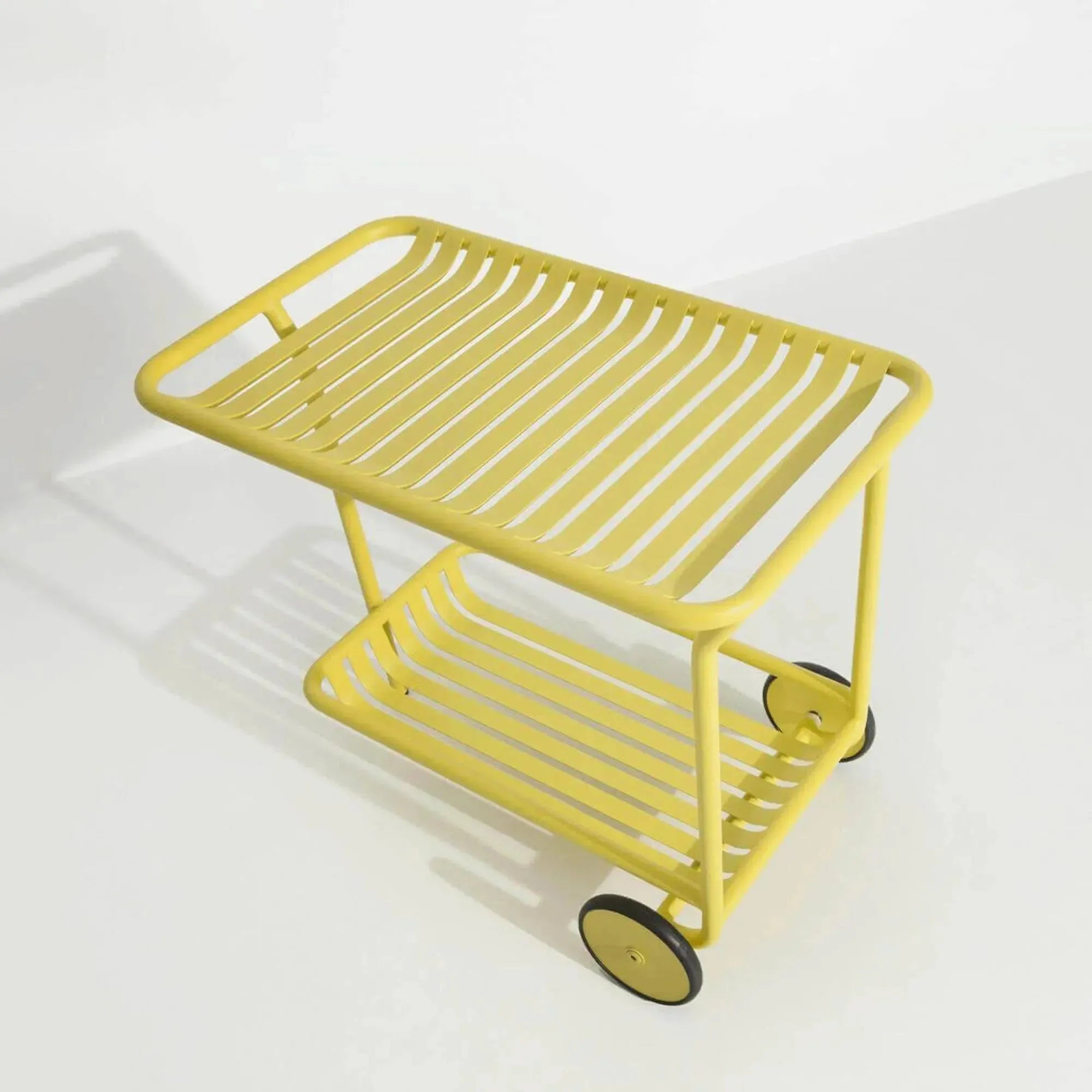 Week-End Trolley in Burgundy präsentiert im Onlineshop von KAQTU Design AG. Beistelltisch Outdoor ist von Petite Friture