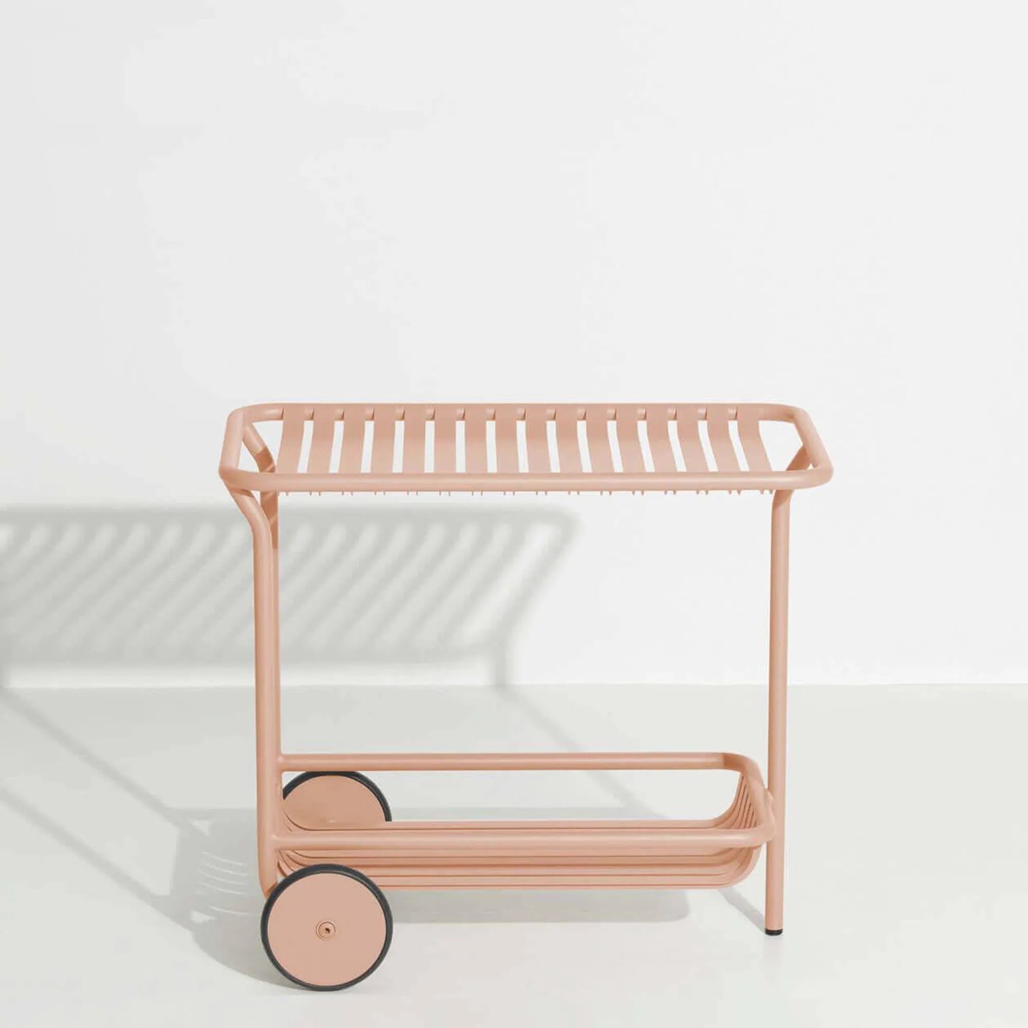 Week-End Trolley in Burgundy präsentiert im Onlineshop von KAQTU Design AG. Beistelltisch Outdoor ist von Petite Friture