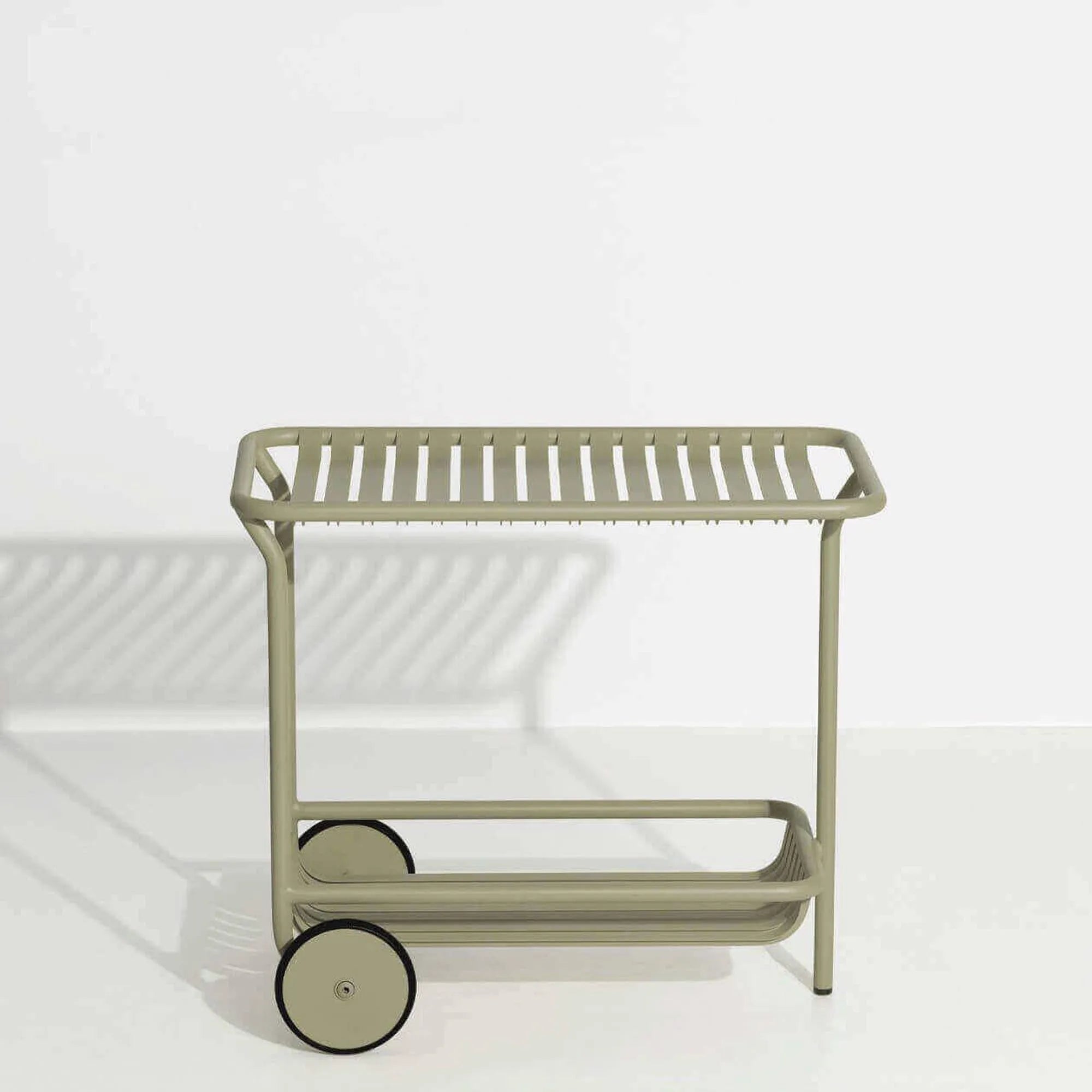 Week-End Trolley in Terracotta präsentiert im Onlineshop von KAQTU Design AG. Beistelltisch Outdoor ist von Petite Friture