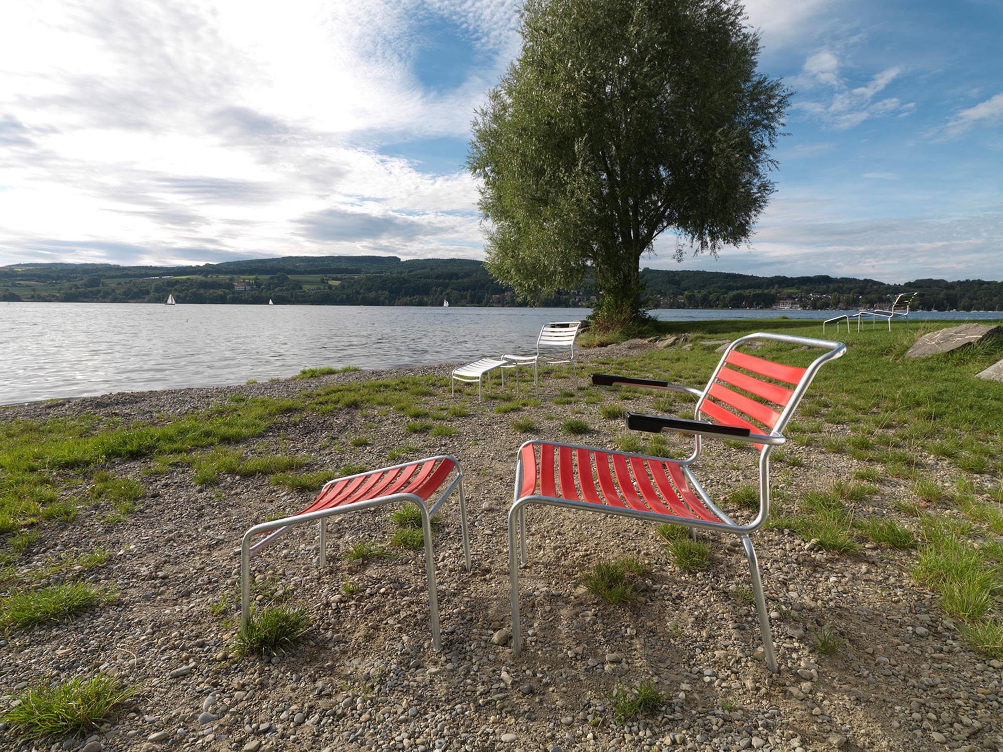 Säntis Lounger mit Armlehne