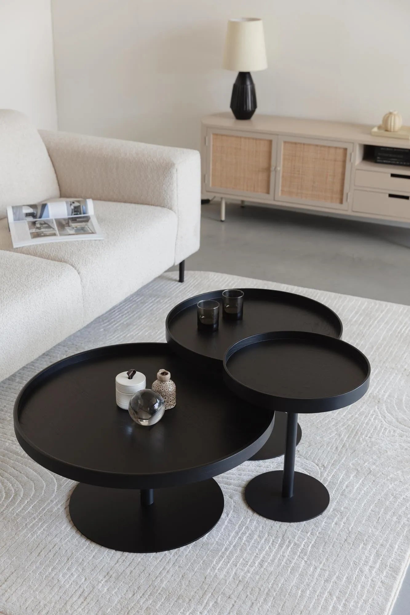 Beistelltisch Yuri S in Schwarz präsentiert im Onlineshop von KAQTU Design AG. Beistelltisch ist von White Label Living