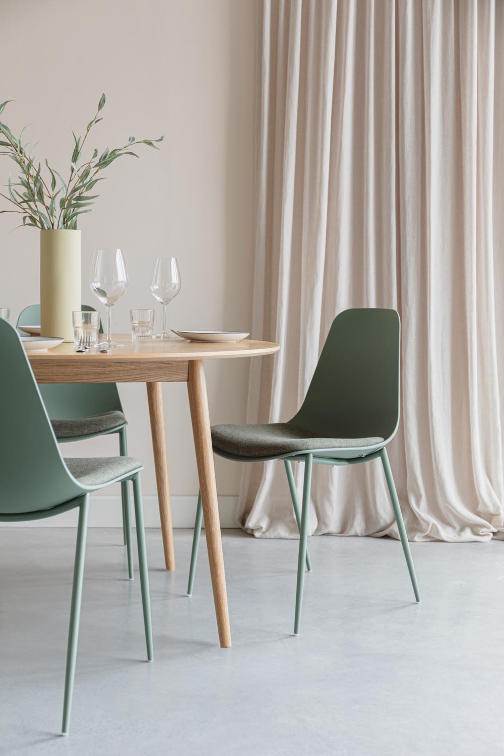 Stuhl Jeffrey Green in Green präsentiert im Onlineshop von KAQTU Design AG. Stuhl ist von White Label Living