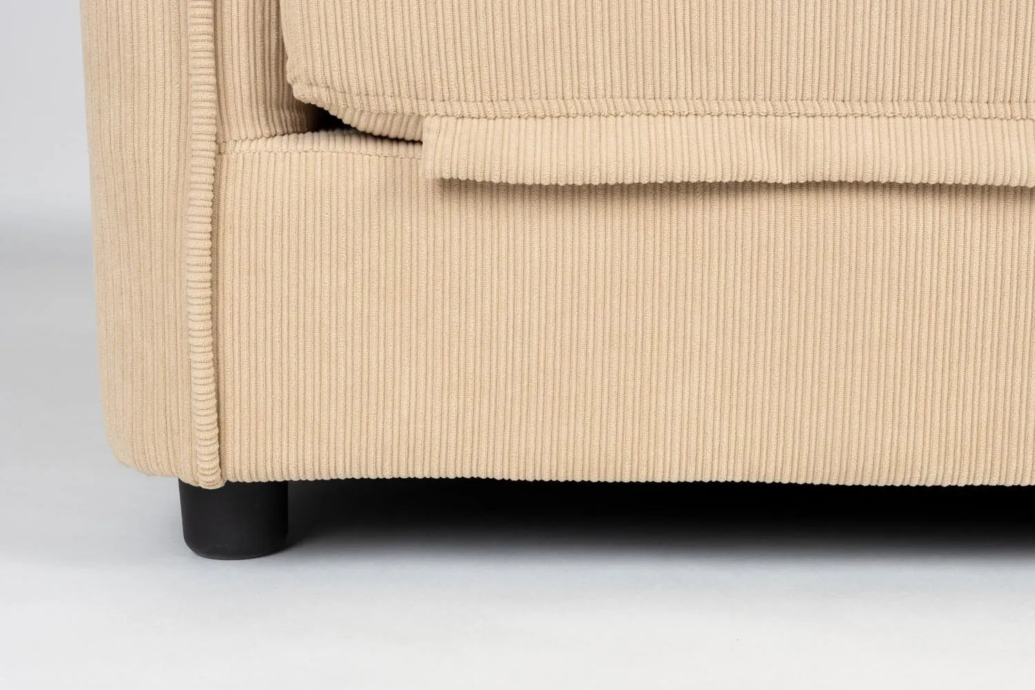 Jopie Loveseat Schlafsofa Beige: Stilvolles Design trifft Funktionalität.