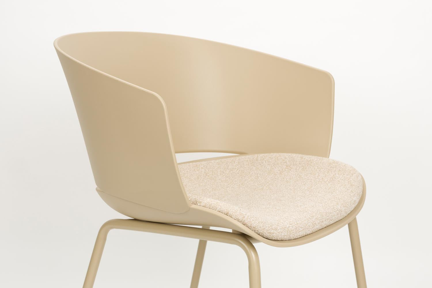 Stuhl Jessica Beige in Beige präsentiert im Onlineshop von KAQTU Design AG. Stuhl mit Armlehne ist von White Label Living