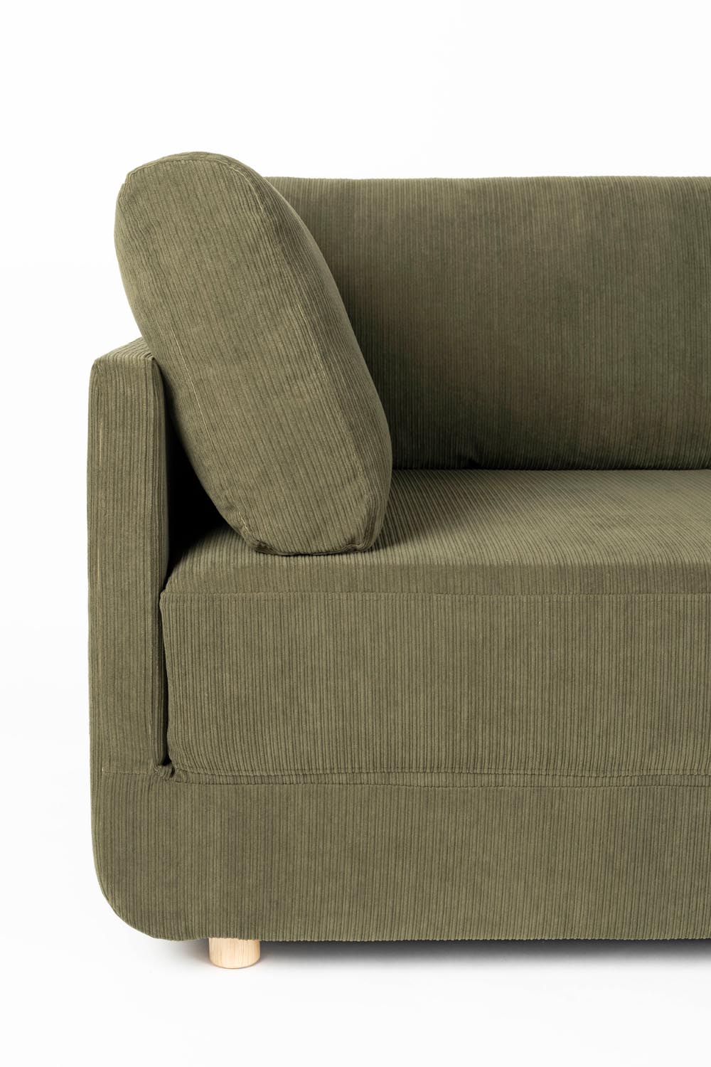 Norah Schlafsofa Grün in Green präsentiert im Onlineshop von KAQTU Design AG. Tagesbett ist von White Label Living