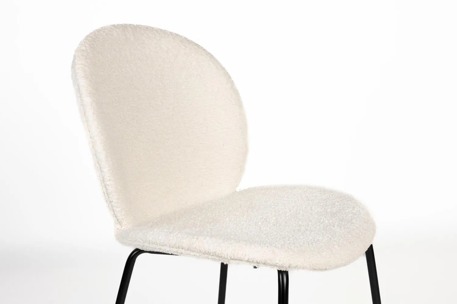 Bonnet Chair in Beige präsentiert im Onlineshop von KAQTU Design AG. Stuhl ist von Zuiver