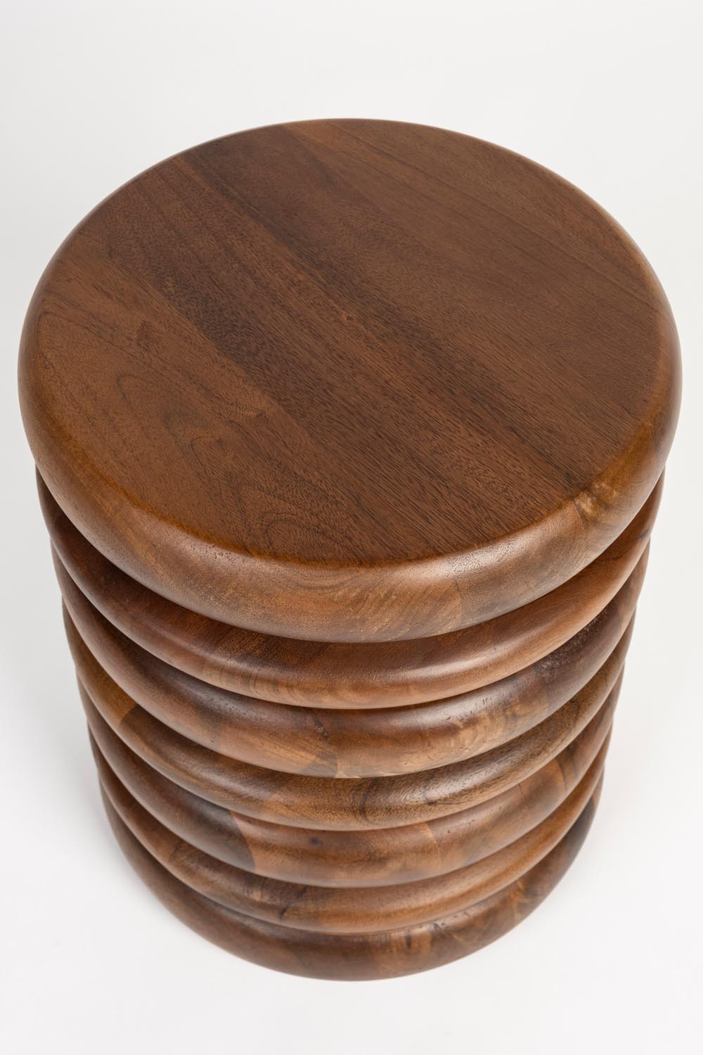 Disc Hocker in Brown präsentiert im Onlineshop von KAQTU Design AG. Hocker ist von Zuiver