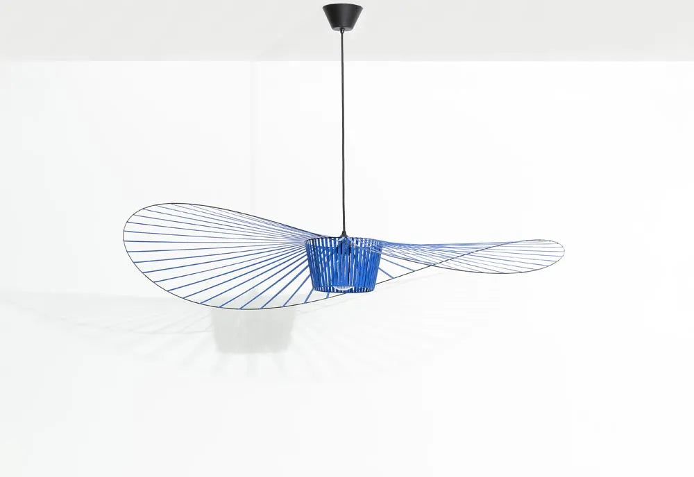 Vertigo Pendelleuchte in Cobalt präsentiert im Onlineshop von KAQTU Design AG. Pendelleuchte ist von Petite Friture