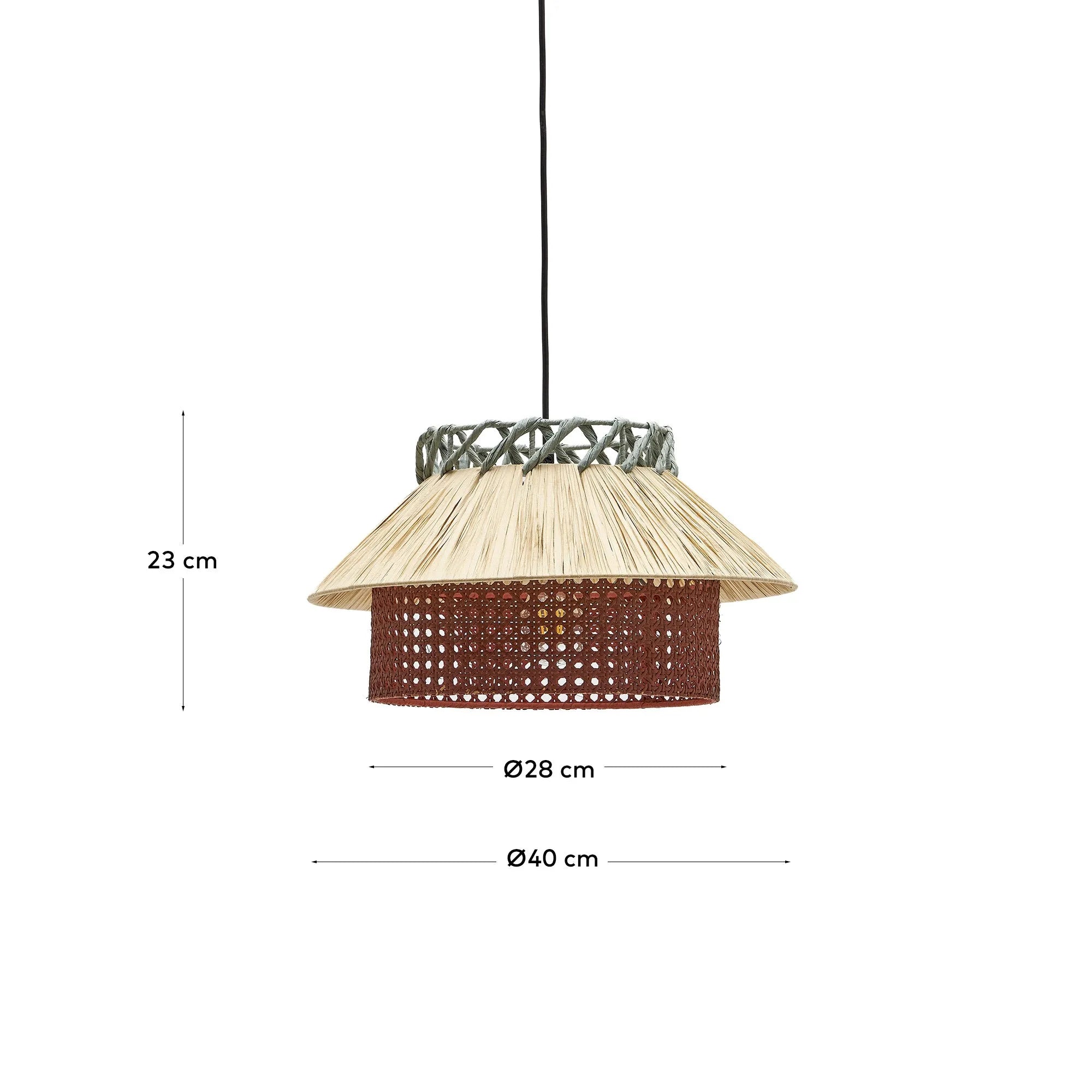 Die Pulmi Deckenleuchte aus Raffiabast in Natur, Terrakotta und Blau bringt mit ihrem 40 cm Ø warmes Licht und stilvolle Eleganz in jeden Raum.