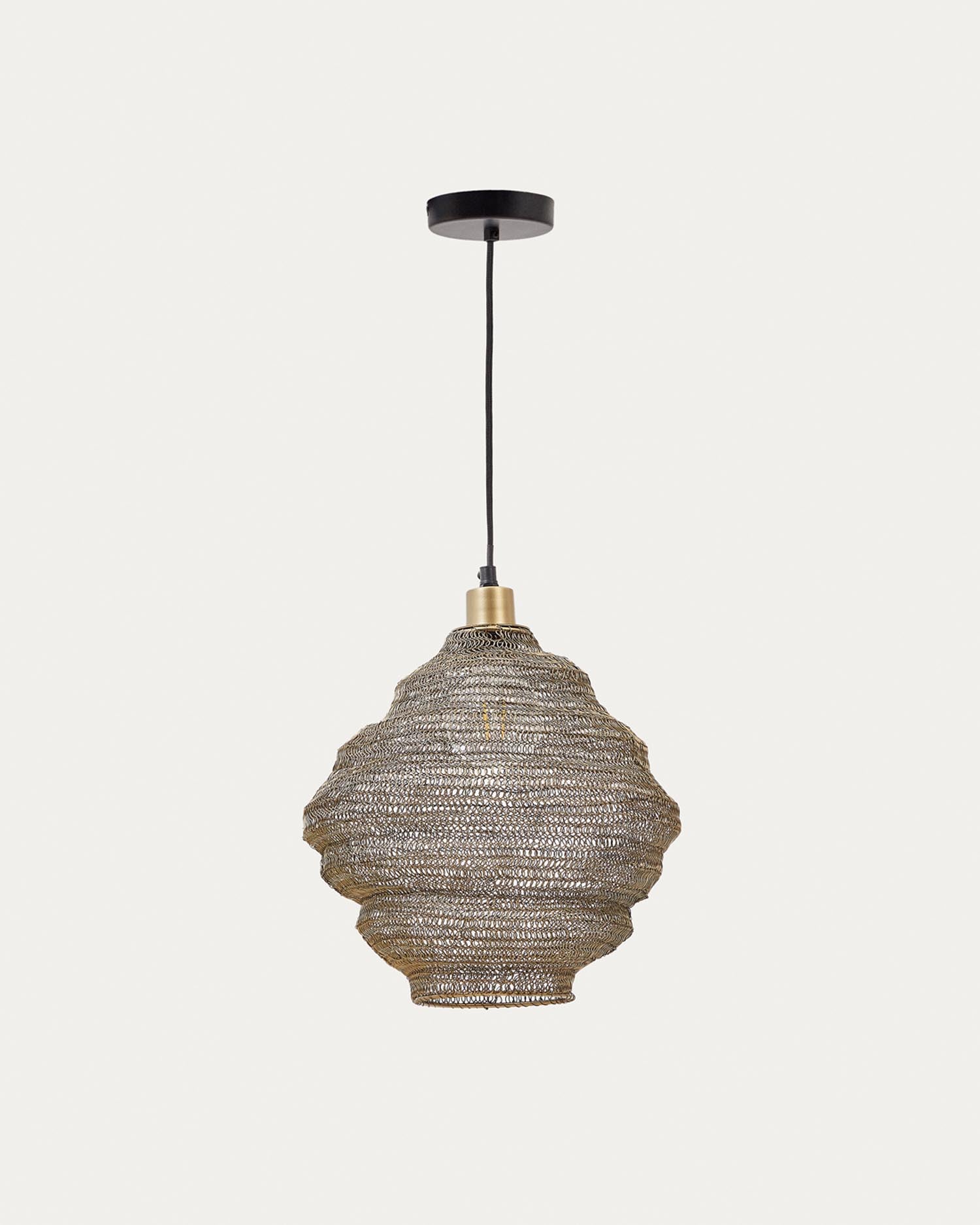 Sarraco Deckenlampe aus Metall goldfarben Ø 30 cm in Gold präsentiert im Onlineshop von KAQTU Design AG. Pendelleuchte ist von Kave Home