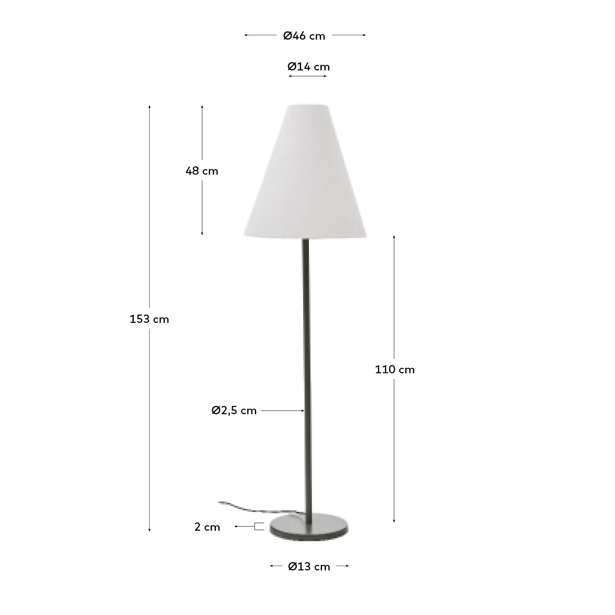 Die Navat Stehlampe vereint modernes Design mit grünem Finish, Massivholzfuß und flexibler Lichtausrichtung für stilvolle Räume.