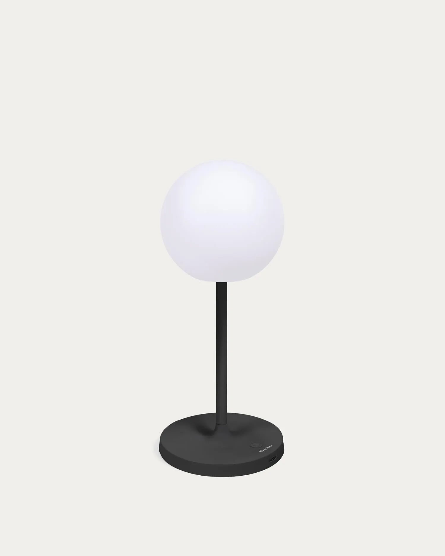 Elegante Outdoor Tischlampe Dinesh: 40 cm, schwarz, Aluminium. Tragbar, robust, ideal für Terrasse & Garten. Stilvoll & funktional.