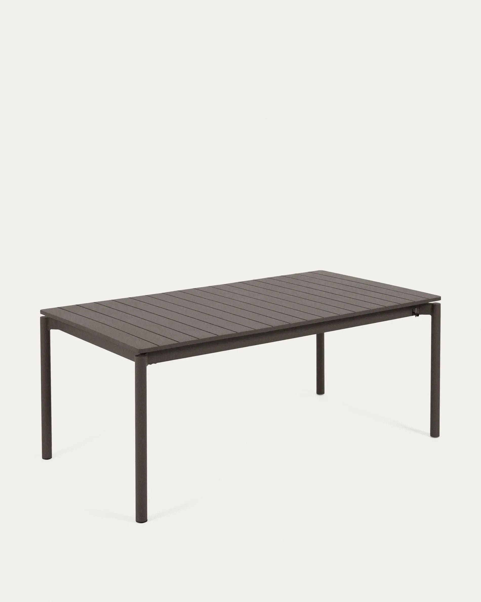 Eleganter, ausziehbarer Outdoor-Tisch aus mattem, dunkelgrauem Aluminium, 140-200 cm, ideal für Garten und Terrasse.