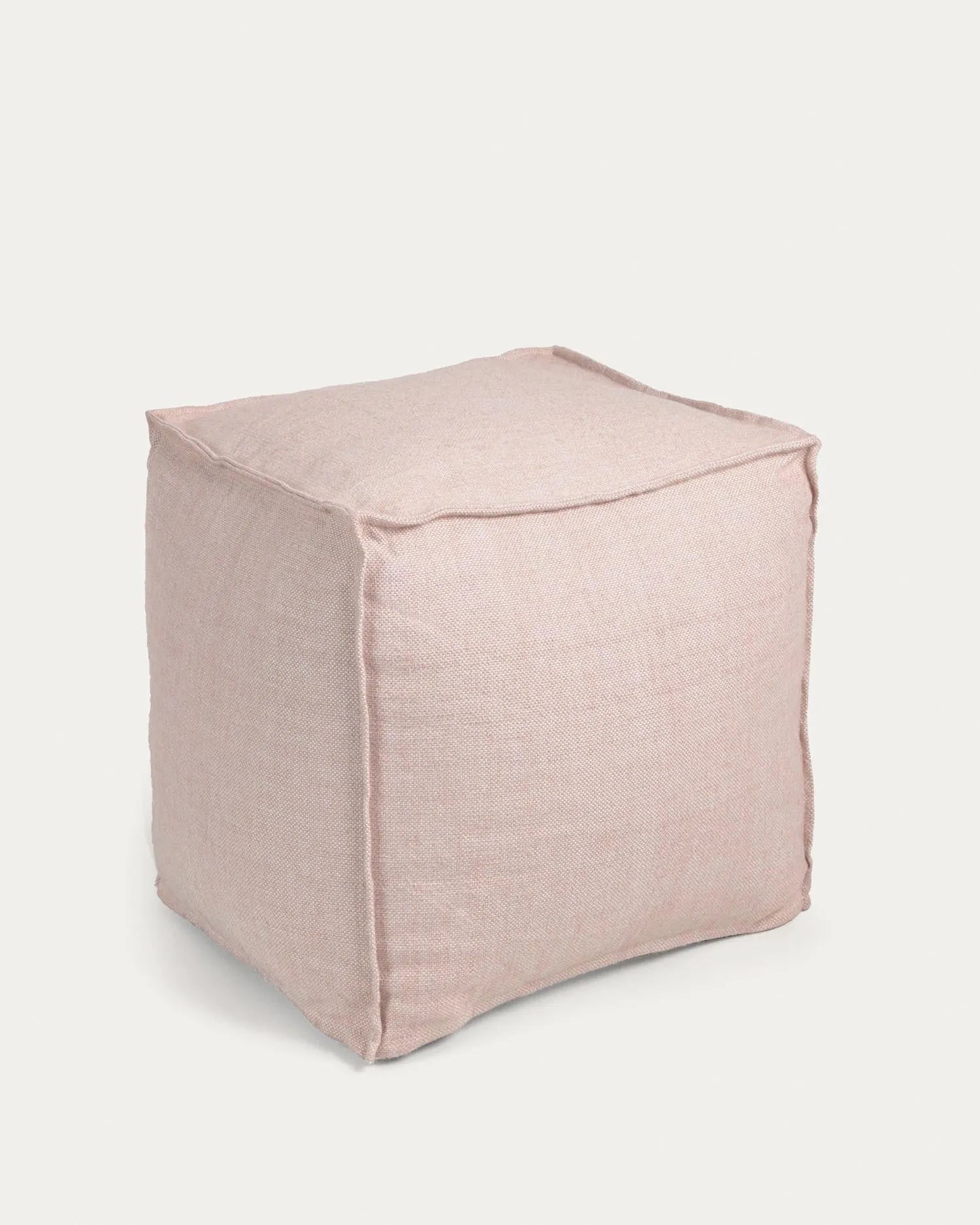 Leeith Pouf: Stilvolles, nachhaltiges Design aus 100% recyceltem PET, beige, 40x39 cm, robust und vielseitig einsetzbar.