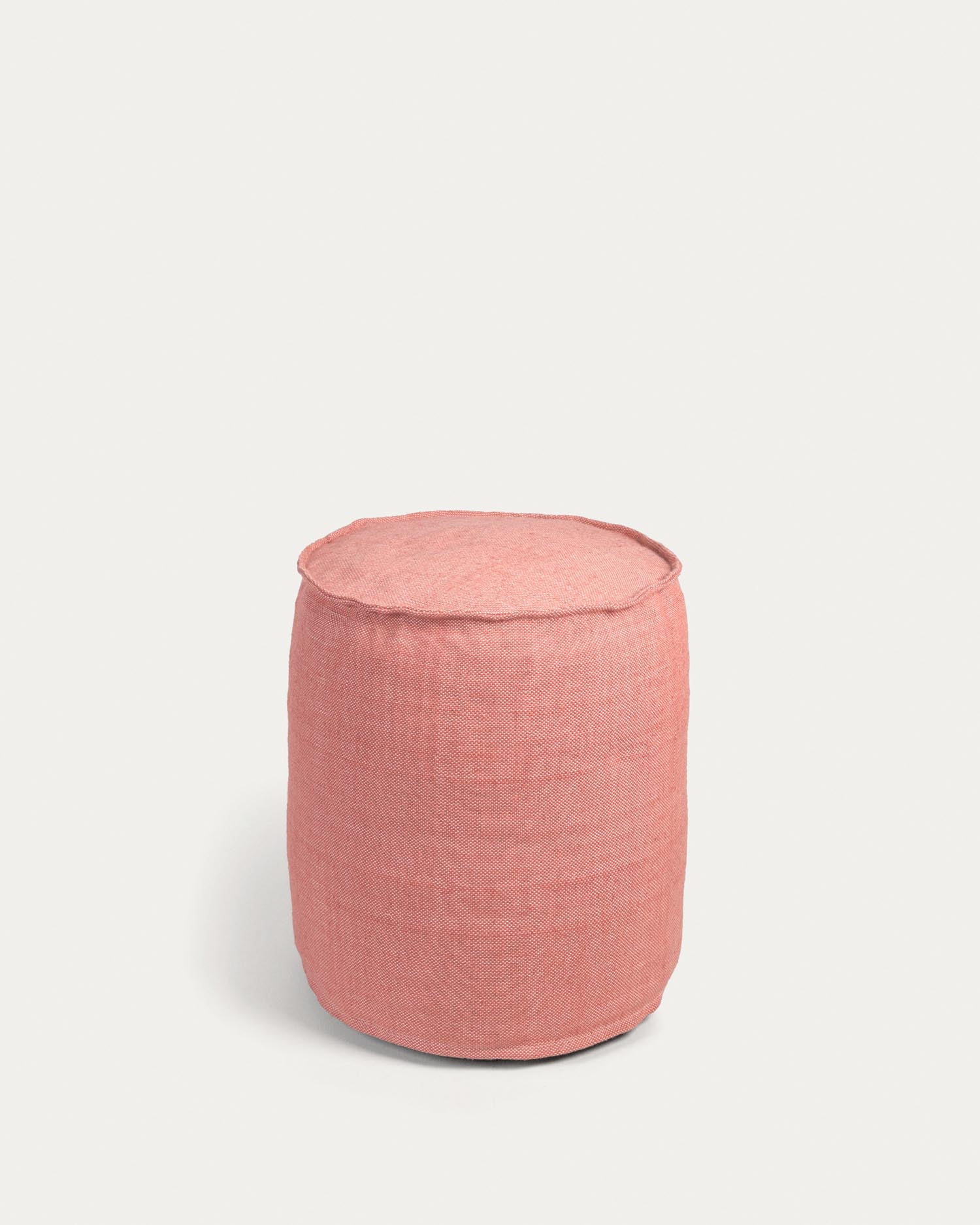 Isaura runder Pouf 100% PET terrakotta Ø 40 cm in Terrakotta präsentiert im Onlineshop von KAQTU Design AG. Pouf ist von Kave Home