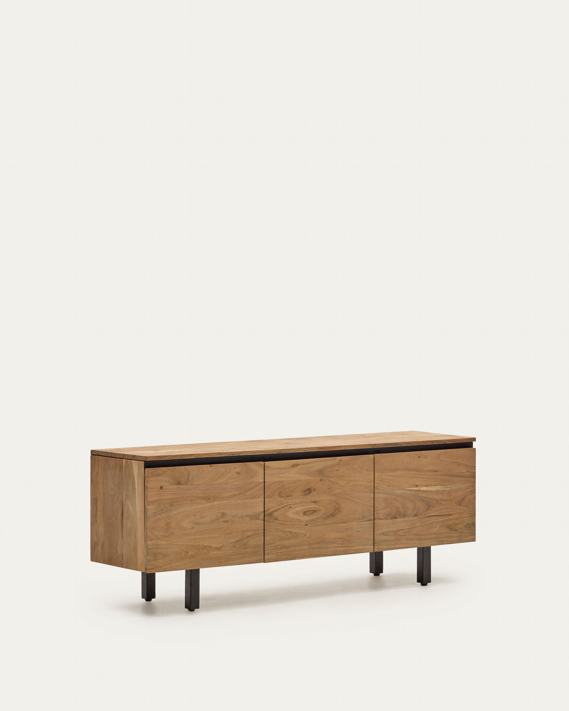 Uxue TV-Möbel 3-türig aus massivem Akazienholz mit natürlichem Finish 150 x 58 cm in Braun präsentiert im Onlineshop von KAQTU Design AG. Sideboard ist von Kave Home