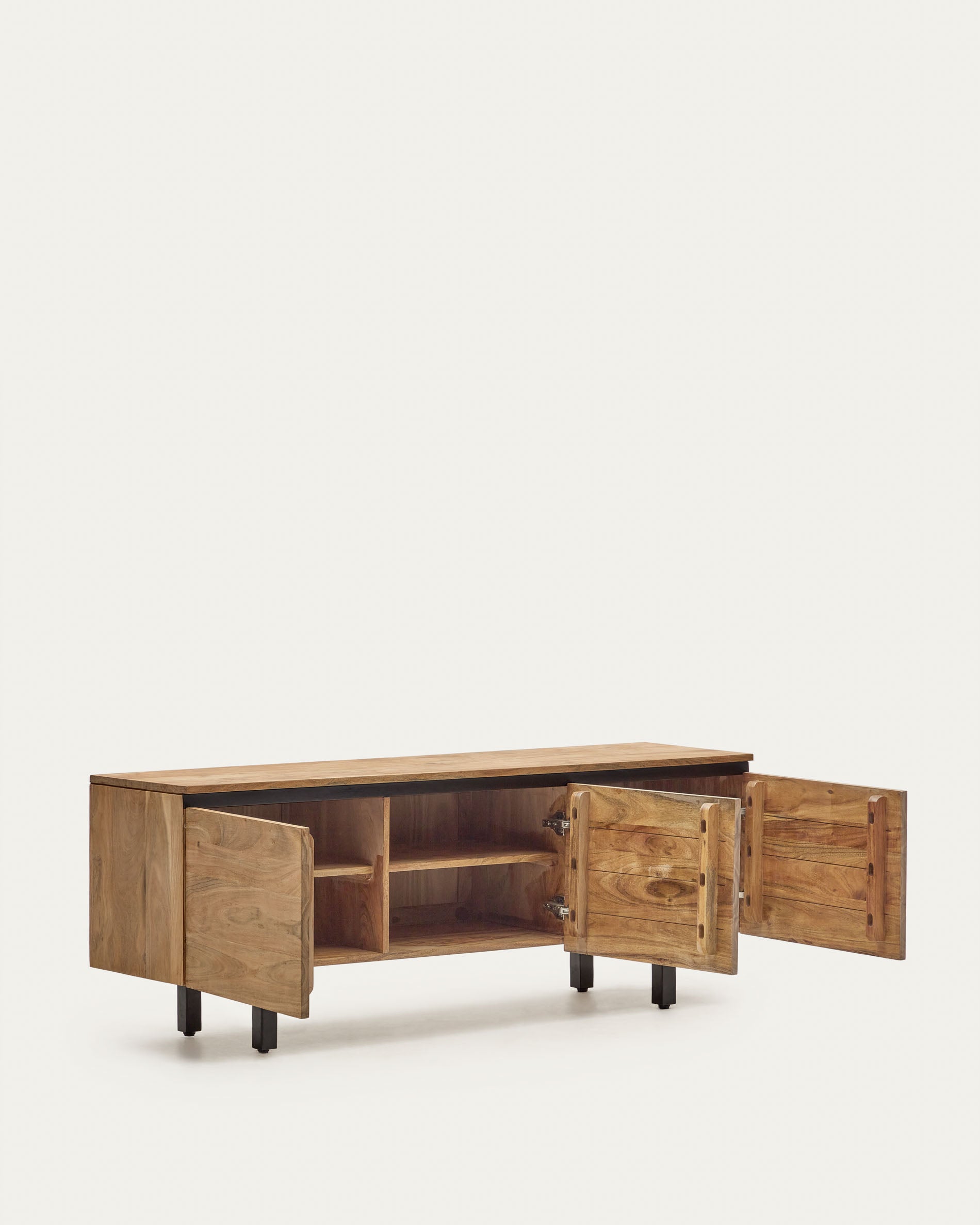 Uxue TV-Möbel 3-türig aus massivem Akazienholz mit natürlichem Finish 150 x 58 cm in Braun präsentiert im Onlineshop von KAQTU Design AG. Sideboard ist von Kave Home