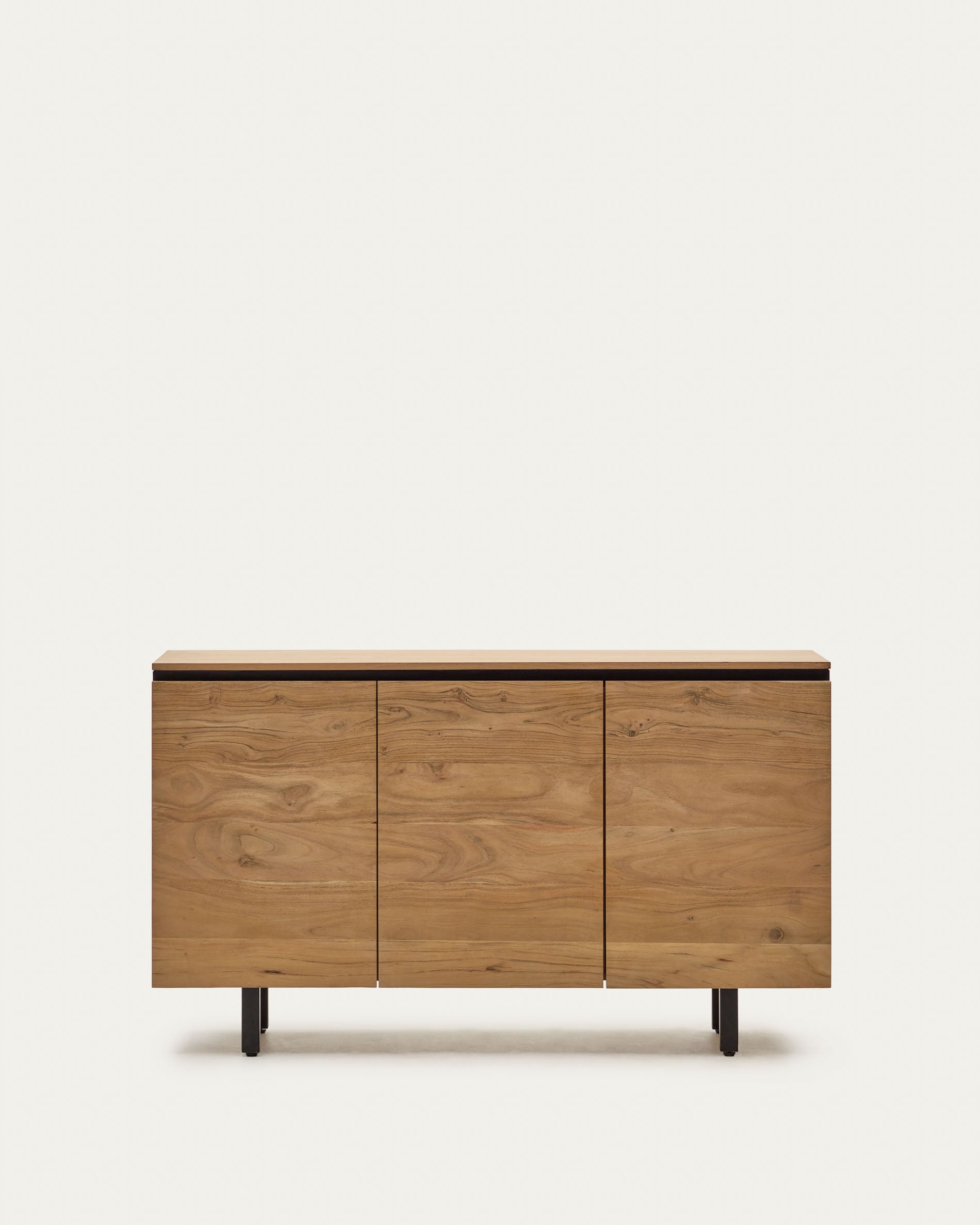 Sideboard Uxue aus massivem Akazienholz mit natürlichem Finish 150 x 88 cm in Braun präsentiert im Onlineshop von KAQTU Design AG. Sideboard ist von Kave Home