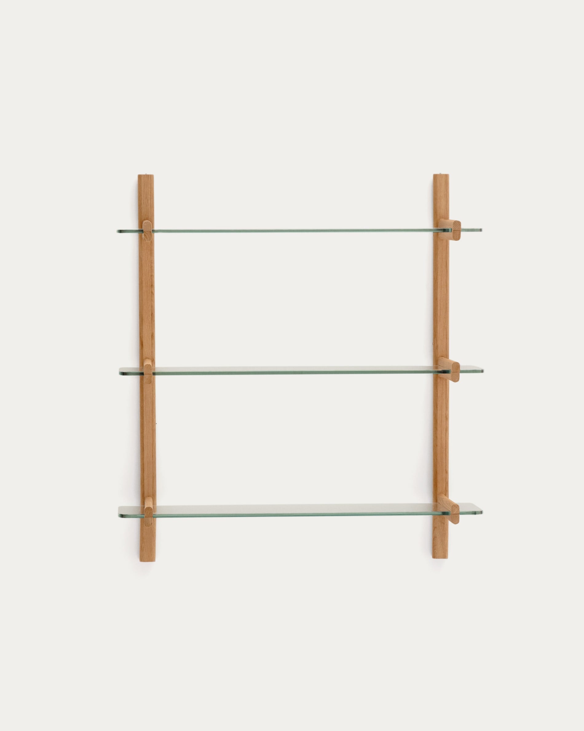 Modulares Regal Sitra 3 Regalbrettern aus Glas und massiver Eiche 90 cm FSC Mix Credit in Natur präsentiert im Onlineshop von KAQTU Design AG. Wandregal ist von Kave Home