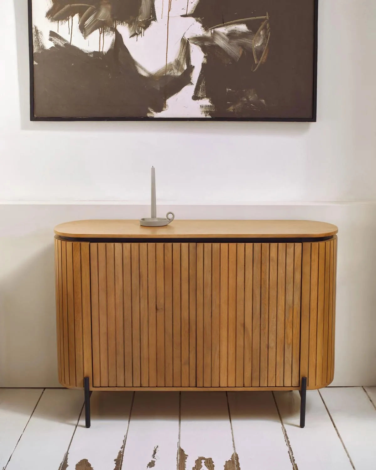 Licia Highboard 2 Türen aus massivem Mangoholz und schwarz lackiertem Metall 120 x 80 cm in Natur präsentiert im Onlineshop von KAQTU Design AG. Sideboard ist von Kave Home