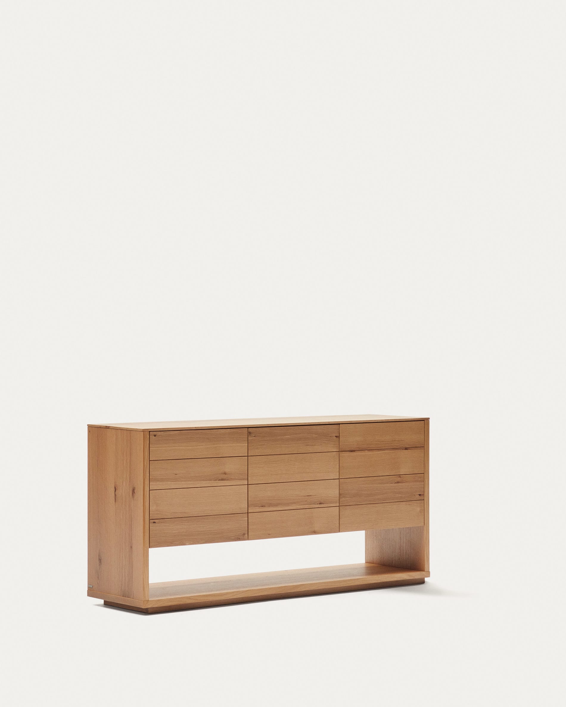 Alguema Sideboard 3 Türen mit Eichenfurnier und natürlichem Finish 151 x 73 cm in Braun präsentiert im Onlineshop von KAQTU Design AG. Sideboard ist von Kave Home