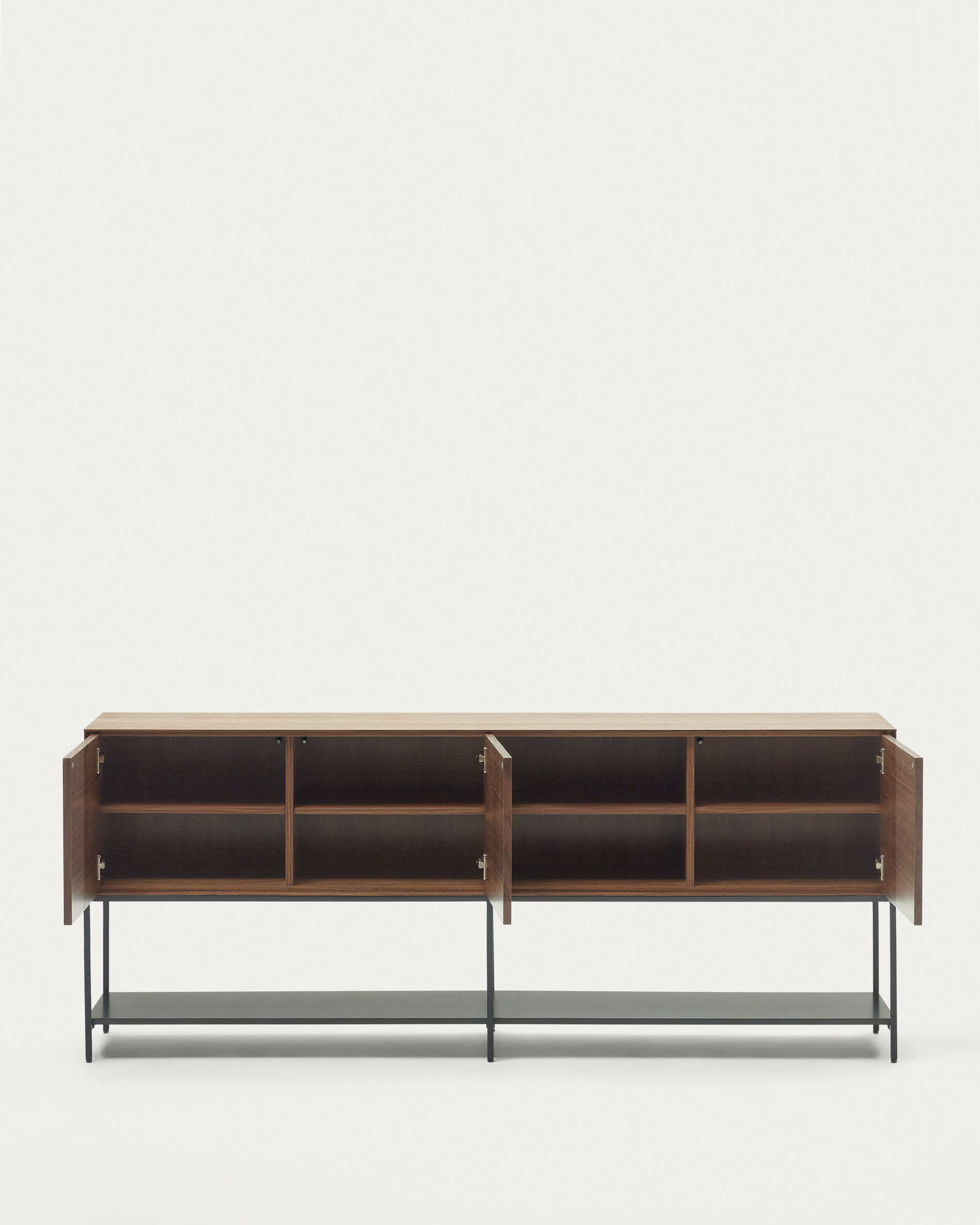 Vedrana Sideboard 3 Türen aus Nussholzfurnier und Stahlbeine in Schwarz 195 x 80 cm in Natur präsentiert im Onlineshop von KAQTU Design AG. Sideboard ist von Kave Home