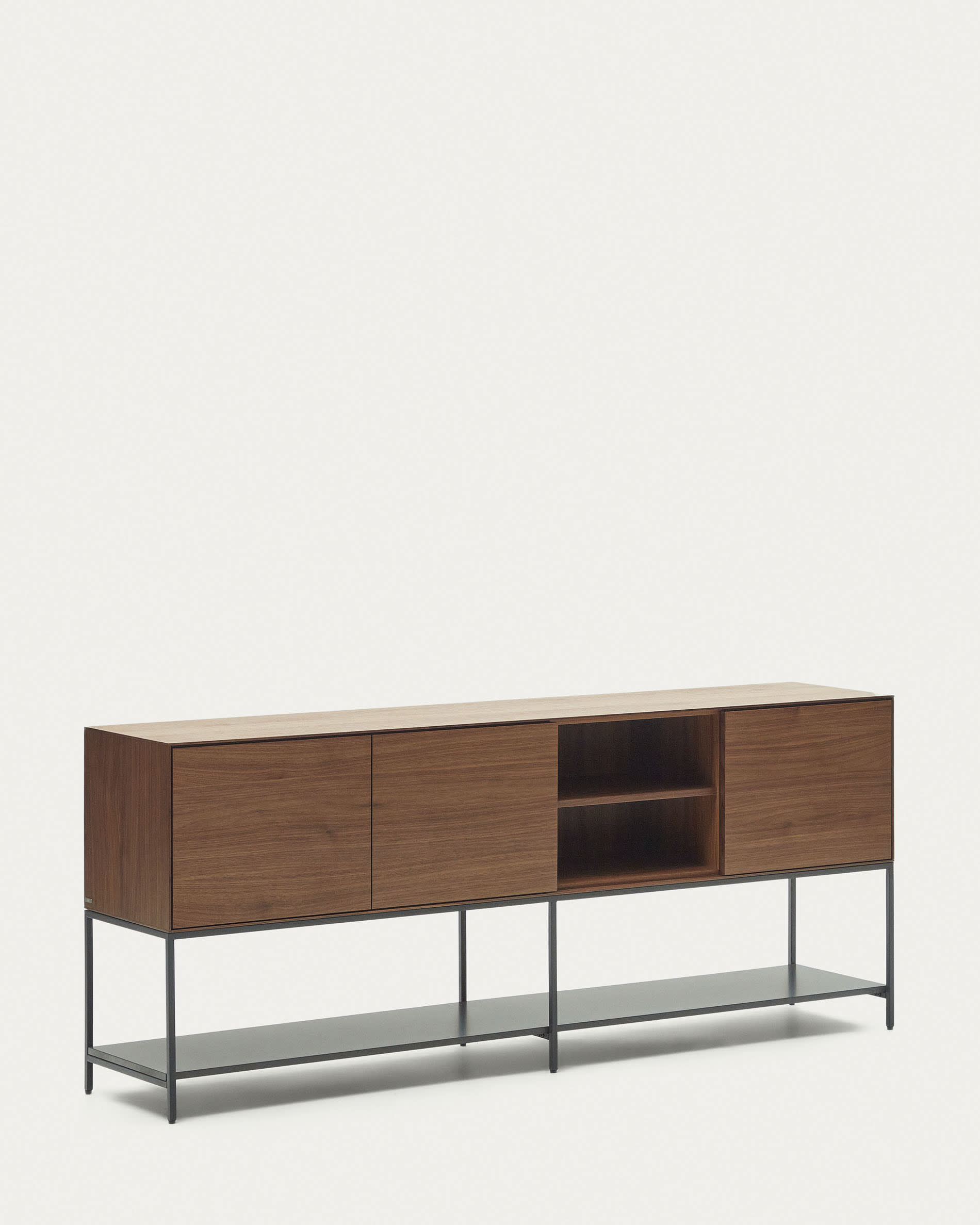 Vedrana Sideboard 3 Türen aus Nussholzfurnier und Stahlbeine in Schwarz 195 x 80 cm in Natur präsentiert im Onlineshop von KAQTU Design AG. Sideboard ist von Kave Home