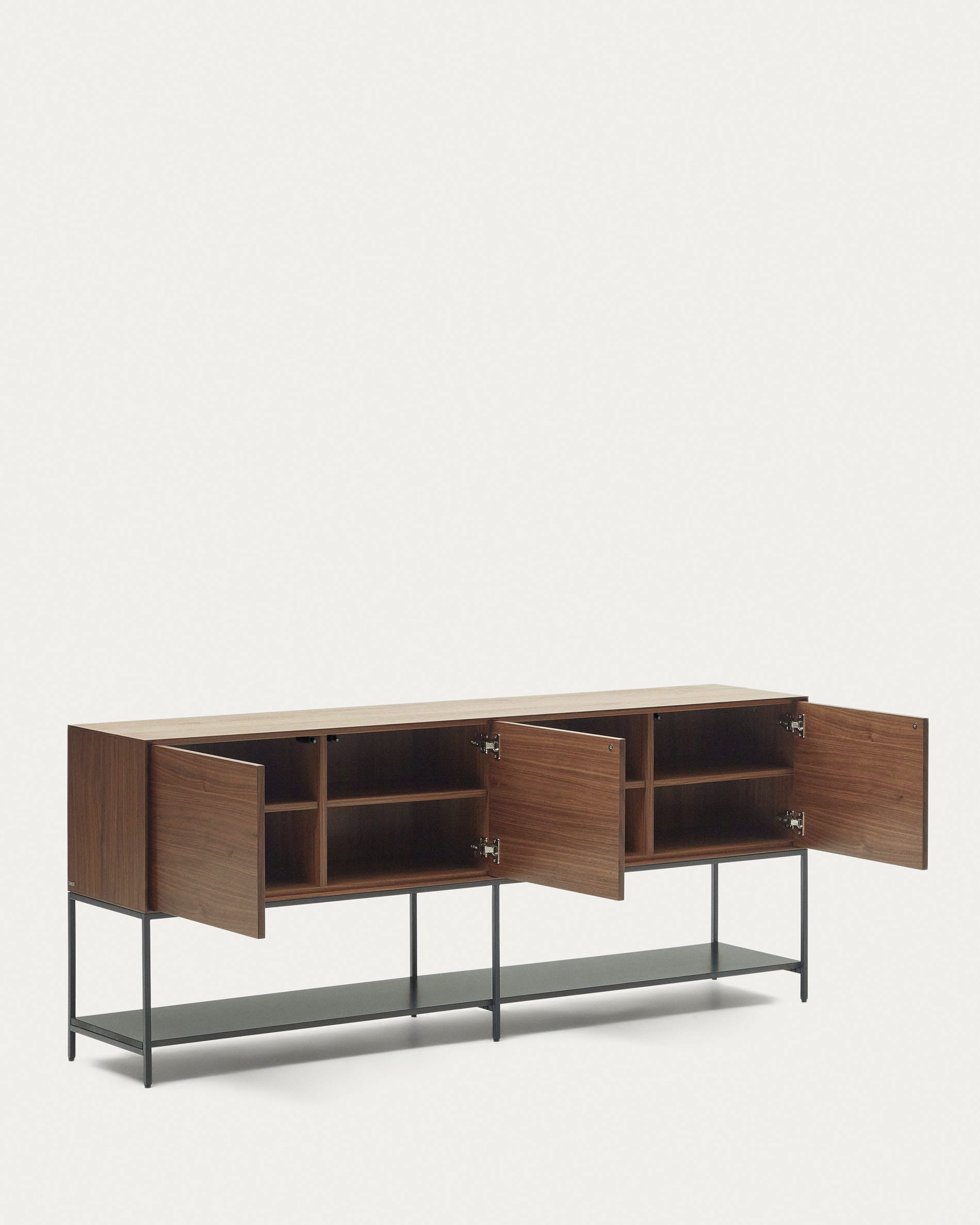 Vedrana Sideboard 3 Türen aus Nussholzfurnier und Stahlbeine in Schwarz 195 x 80 cm in Natur präsentiert im Onlineshop von KAQTU Design AG. Sideboard ist von Kave Home