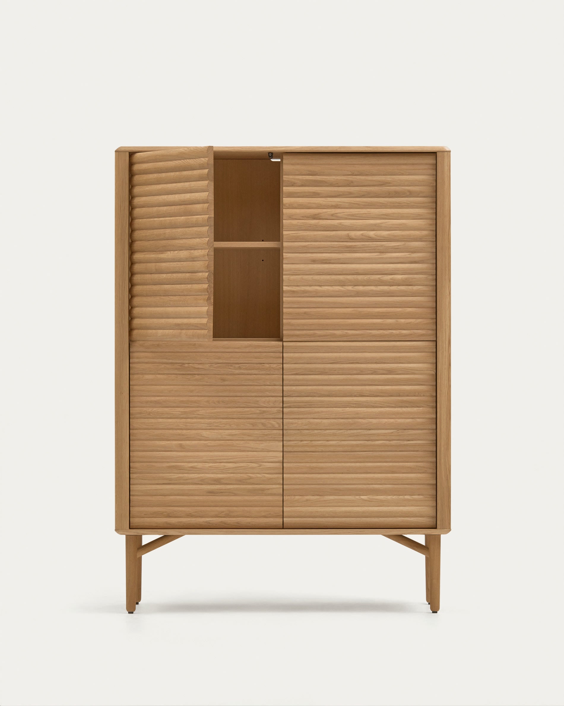 Lenon Highboard 4 Türen aus massiver Eiche und Eichenfurnier 104,5 x 144 cm FSC MIX Credit in Braun präsentiert im Onlineshop von KAQTU Design AG. High-Sideboard ist von Kave Home