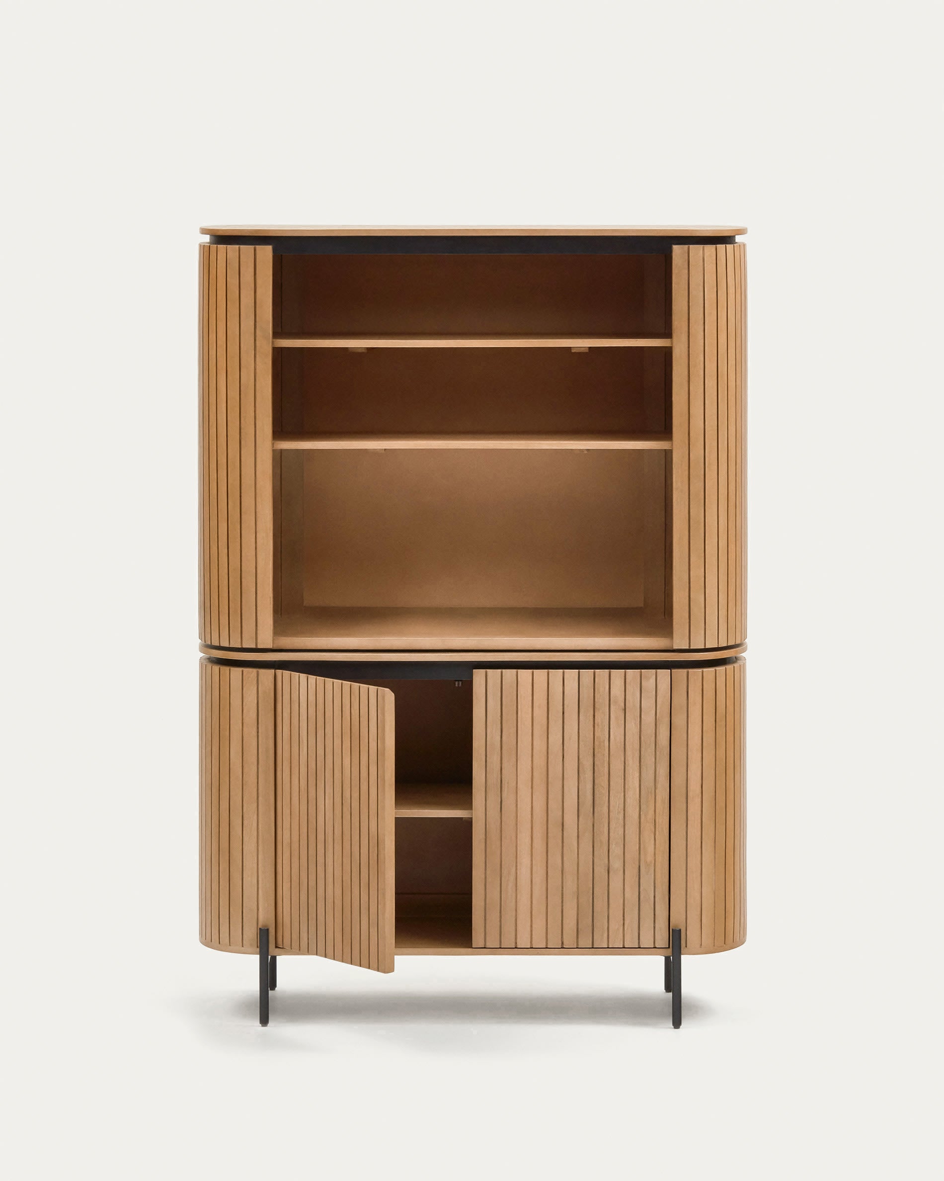 Licia Kommode 2 Türen aus massivem Mangoholz und Metall schwarz lackiert 120 x 170 cm in Braun präsentiert im Onlineshop von KAQTU Design AG. High-Sideboard ist von Kave Home