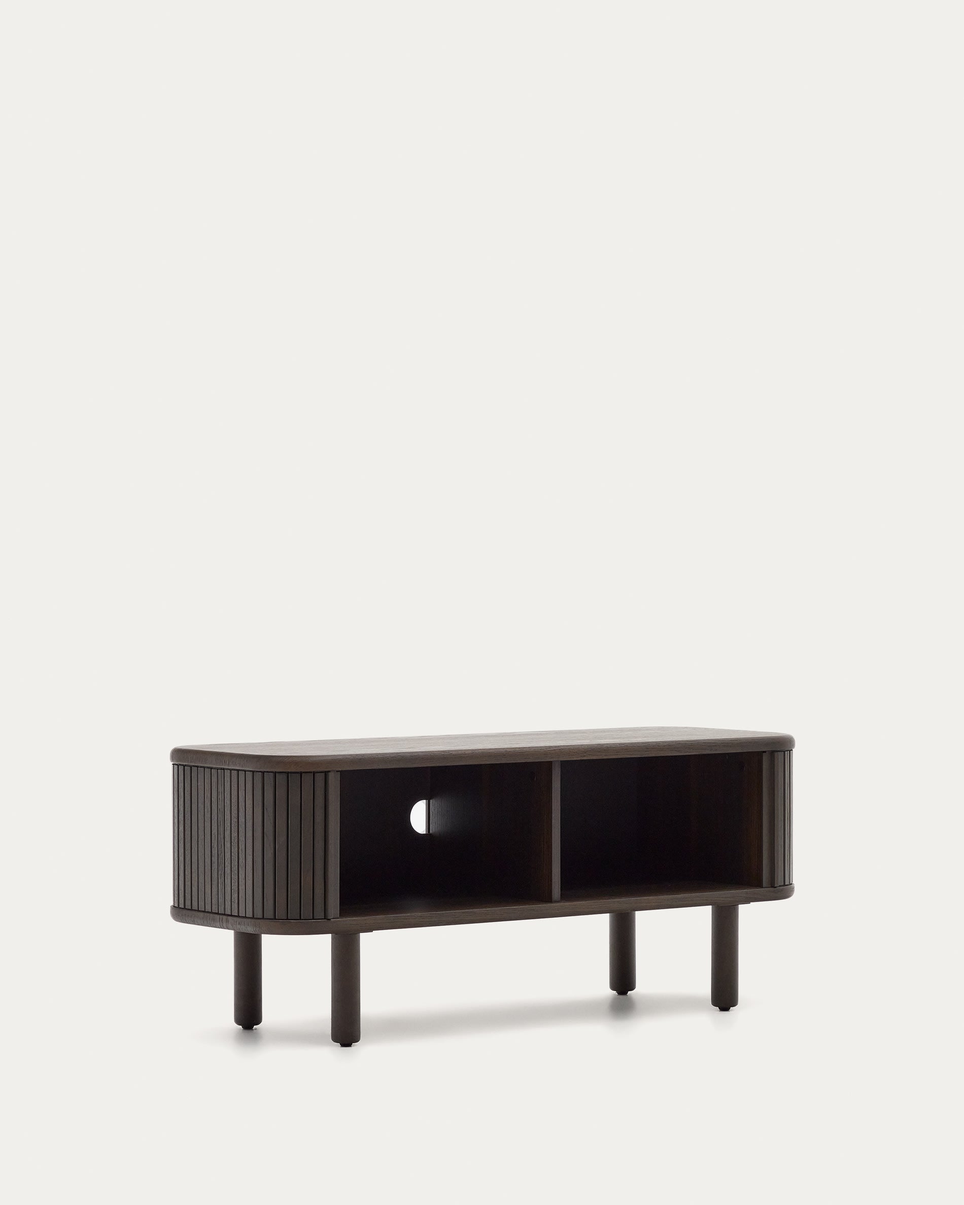 TV-Möbel Mailen 2 Türen in Eschenfurnier mit dunklem Finish 120 x 50 cm in Schwarz präsentiert im Onlineshop von KAQTU Design AG. Sideboard ist von Kave Home