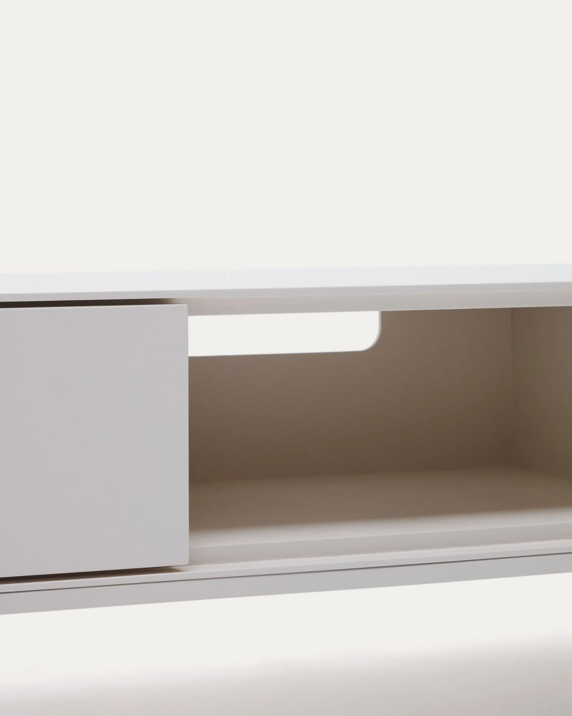 Eleganter TV-Schrank mit 3 Schubladen, weiß lackiert, 195x35 cm, aus MDF, minimalistisch mit modernen Akzenten.