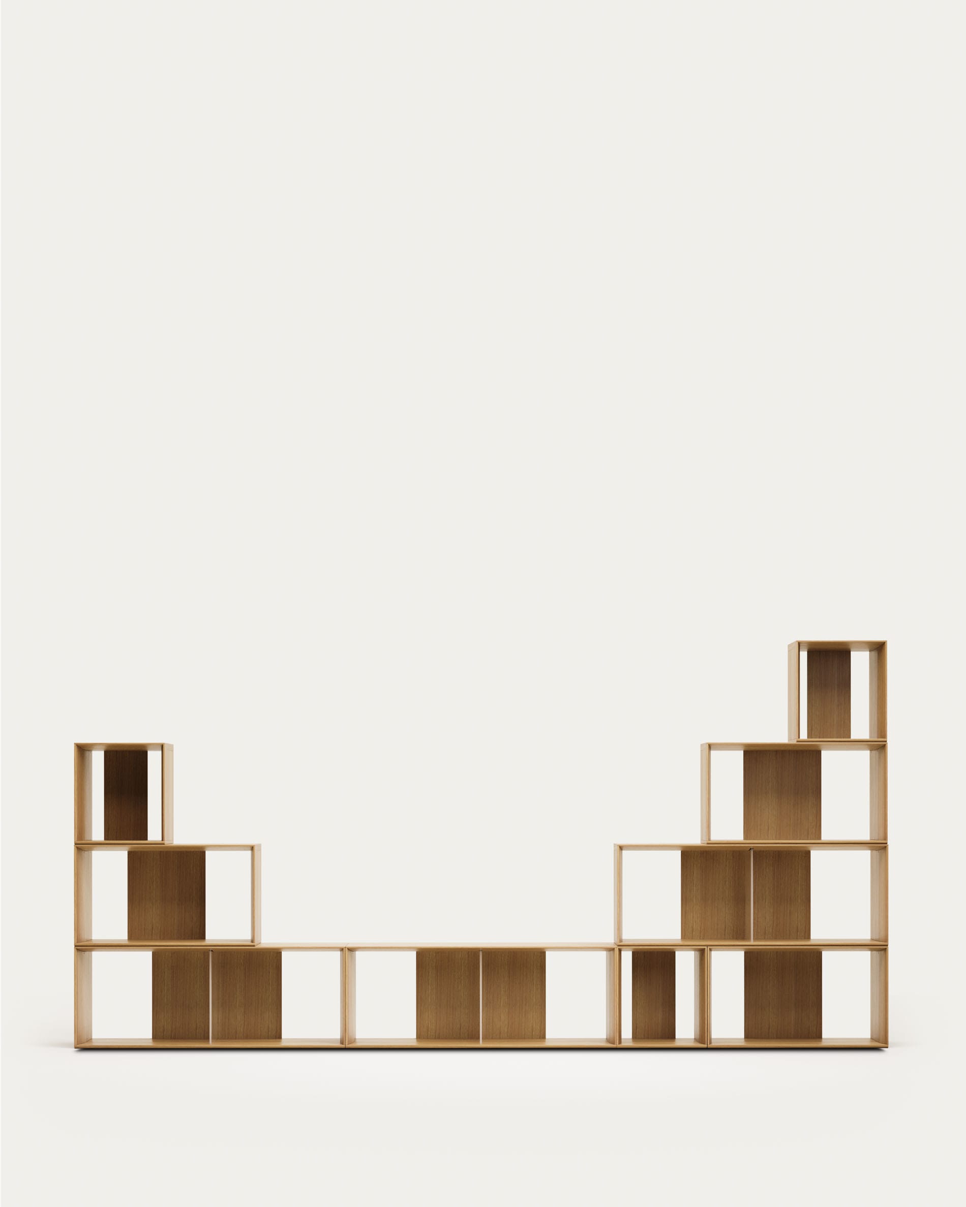 Litto Set aus 9 modularen Regalen aus Eichenfurnier 202 x 114 cm in Natur präsentiert im Onlineshop von KAQTU Design AG. Regalsystem ist von Kave Home