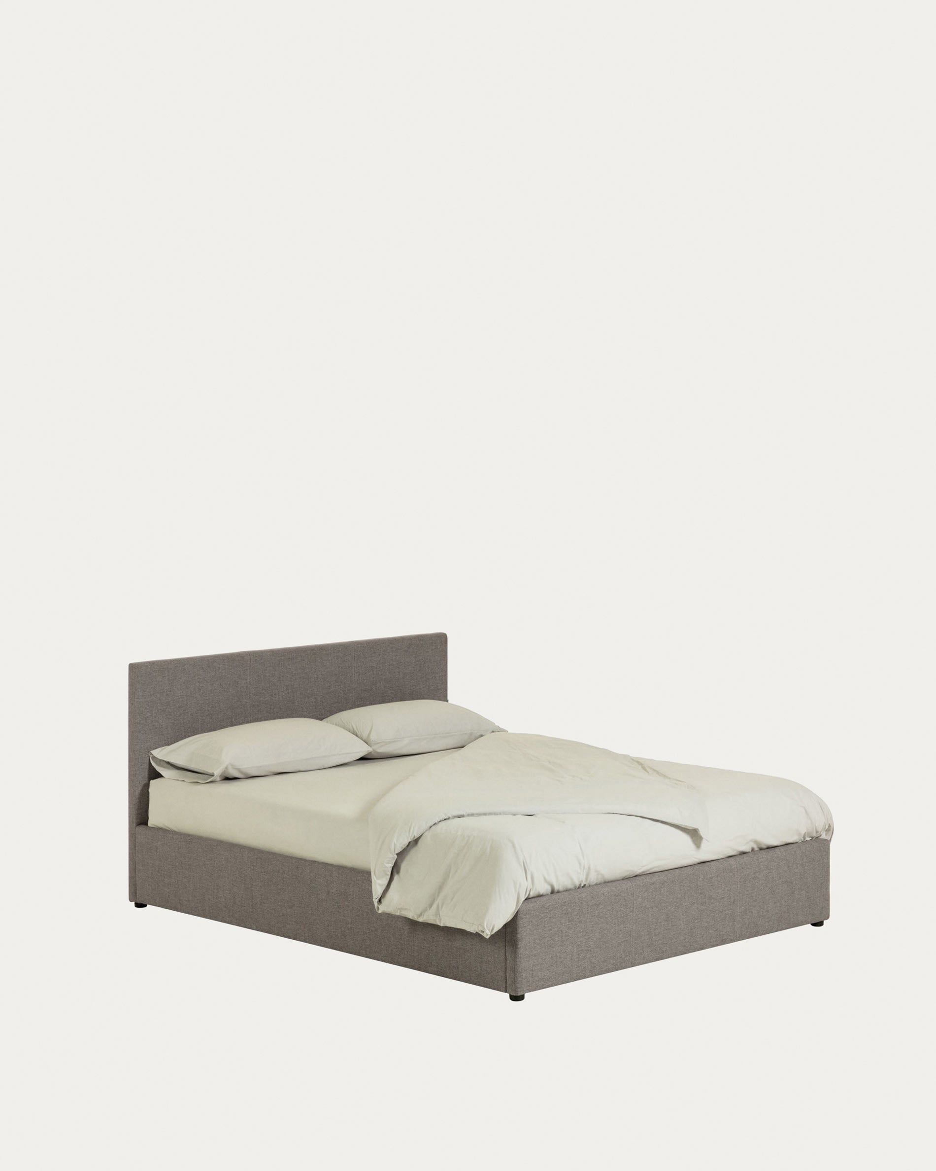 Nahiri Bett mit Stauraum in Grau für Matratze von 150 x 200 cm in Grau präsentiert im Onlineshop von KAQTU Design AG. Bett ist von Kave Home