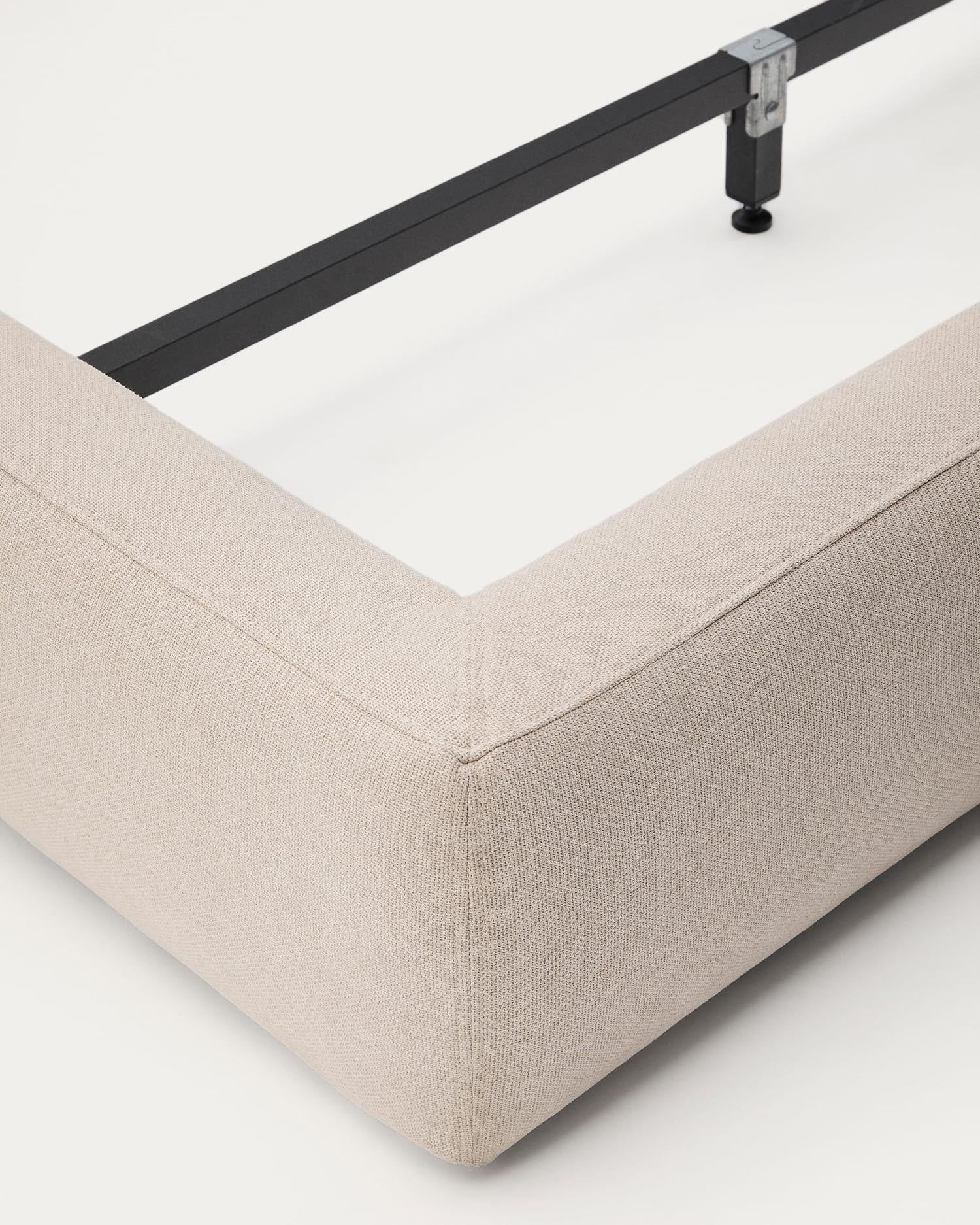 Abziehbares Bett Blok beige für eine 90 x 200 cm grosse Matratze FSC Mix Credit in Ecru präsentiert im Onlineshop von KAQTU Design AG. Bett ist von Kave Home