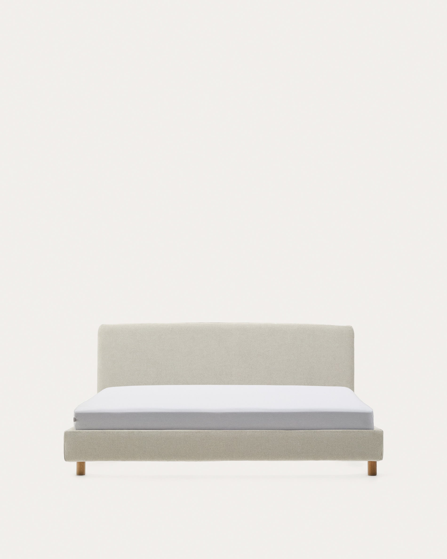 Kopfteilüberzug Valma aus perlfarbener Chenille für Bett von 160 x 200 in Perle präsentiert im Onlineshop von KAQTU Design AG. Zubehör Bett ist von Kave Home