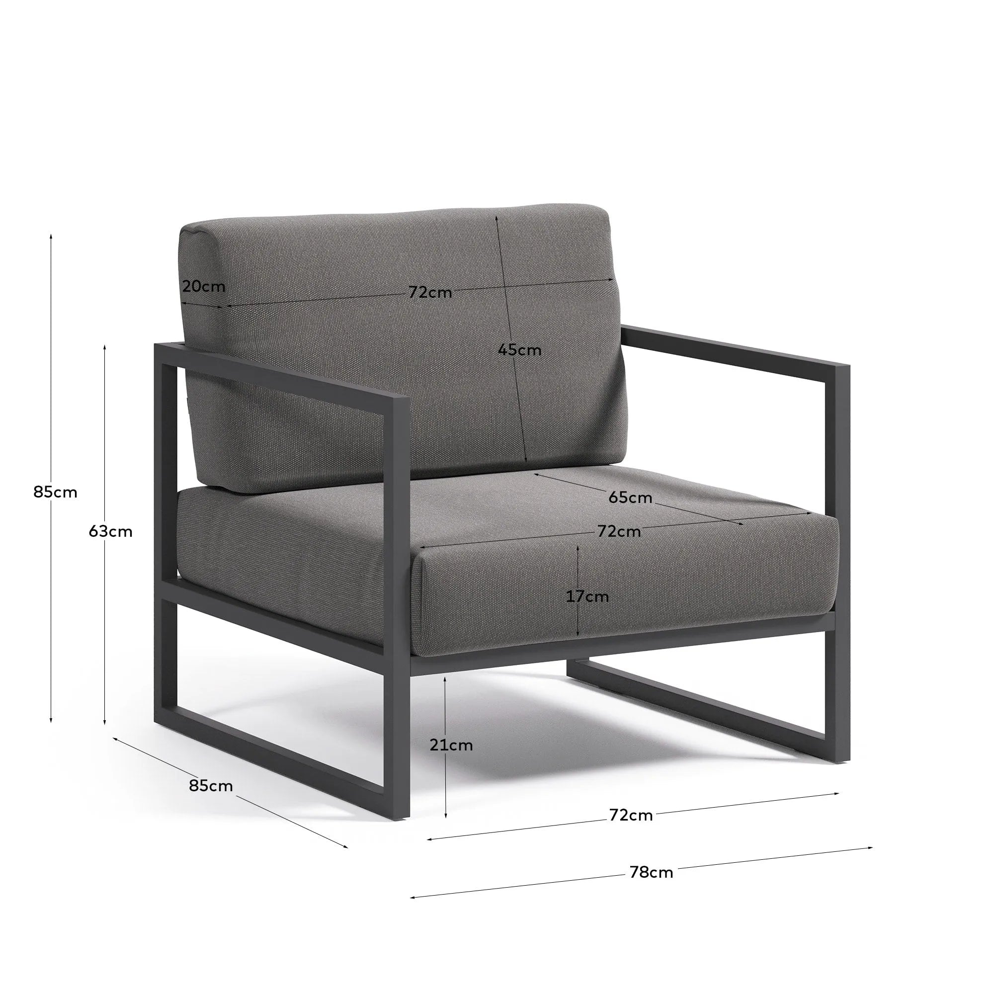 Eleganter Outdoor-Sessel aus schwarzem Aluminium mit UV-beständigen, dunkelgrauen Crevin-Polstern für stilvollen Komfort.