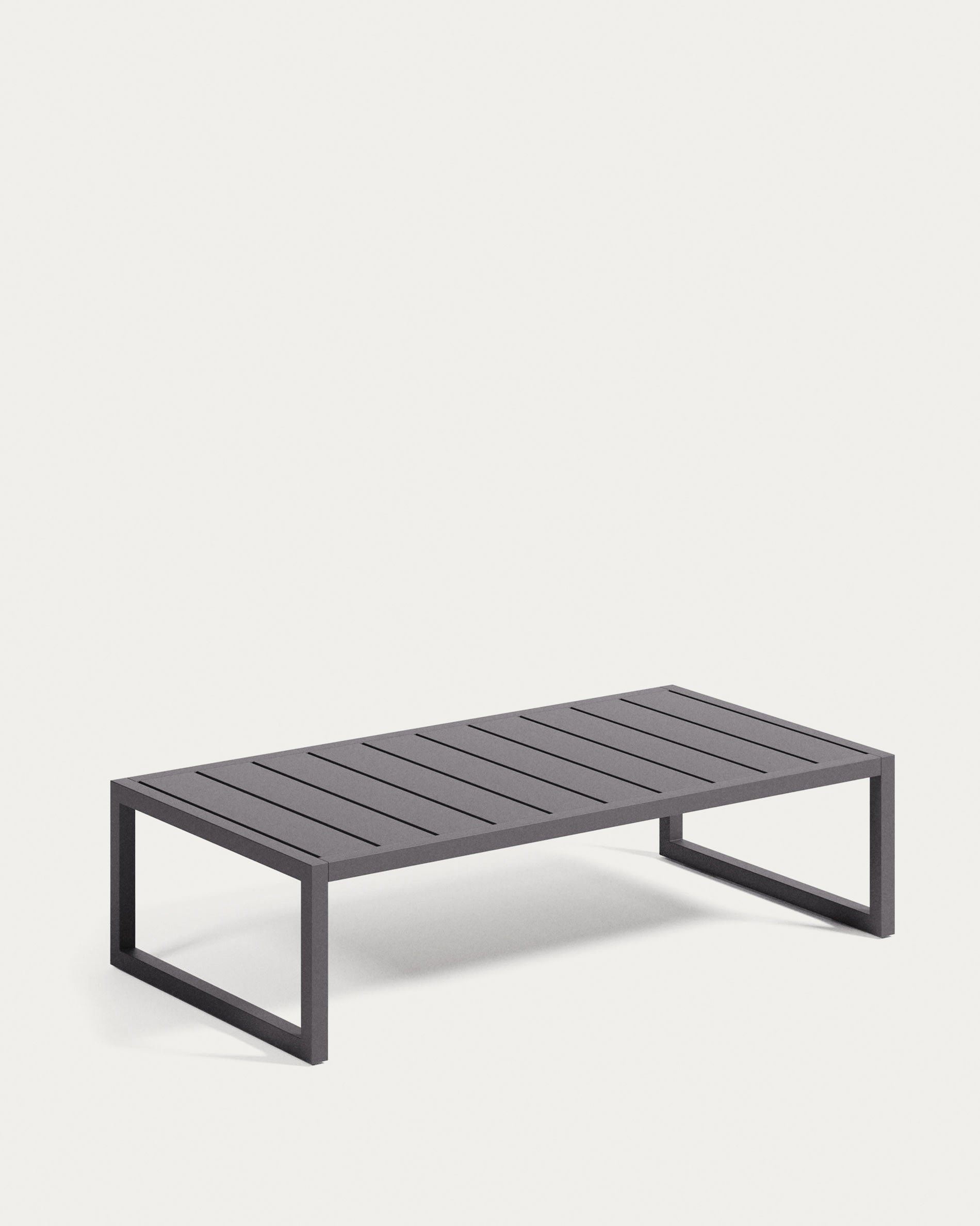 Couchtisch Comova 100% outdoor aus Aluminium schwarz 60 x 114 cm in Schwarz präsentiert im Onlineshop von KAQTU Design AG. Beistelltisch Outdoor ist von Kave Home